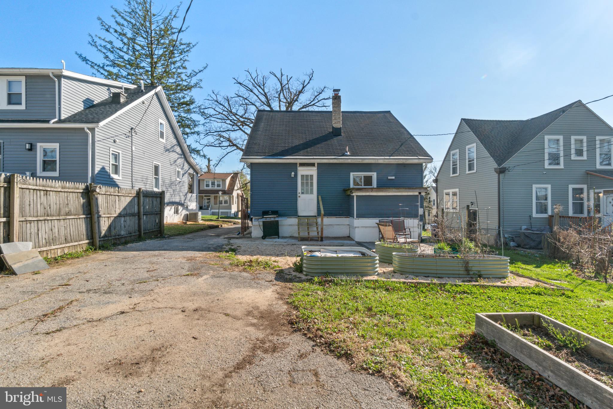 WOODHOME HEIGHTS - Residential