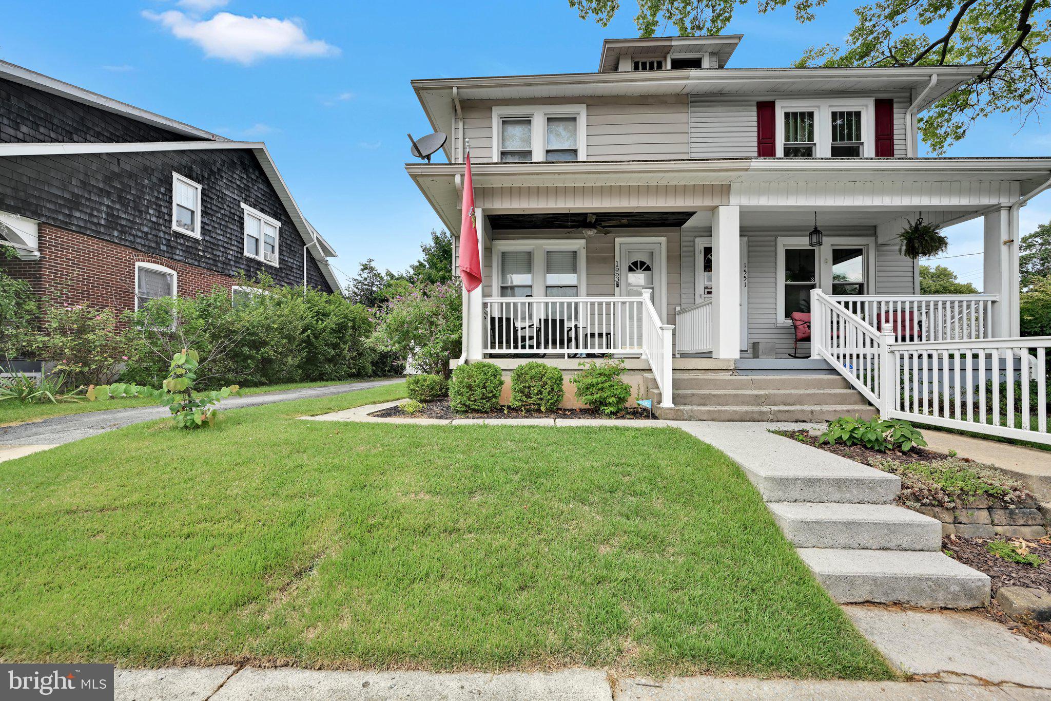 1553 ELM STREET