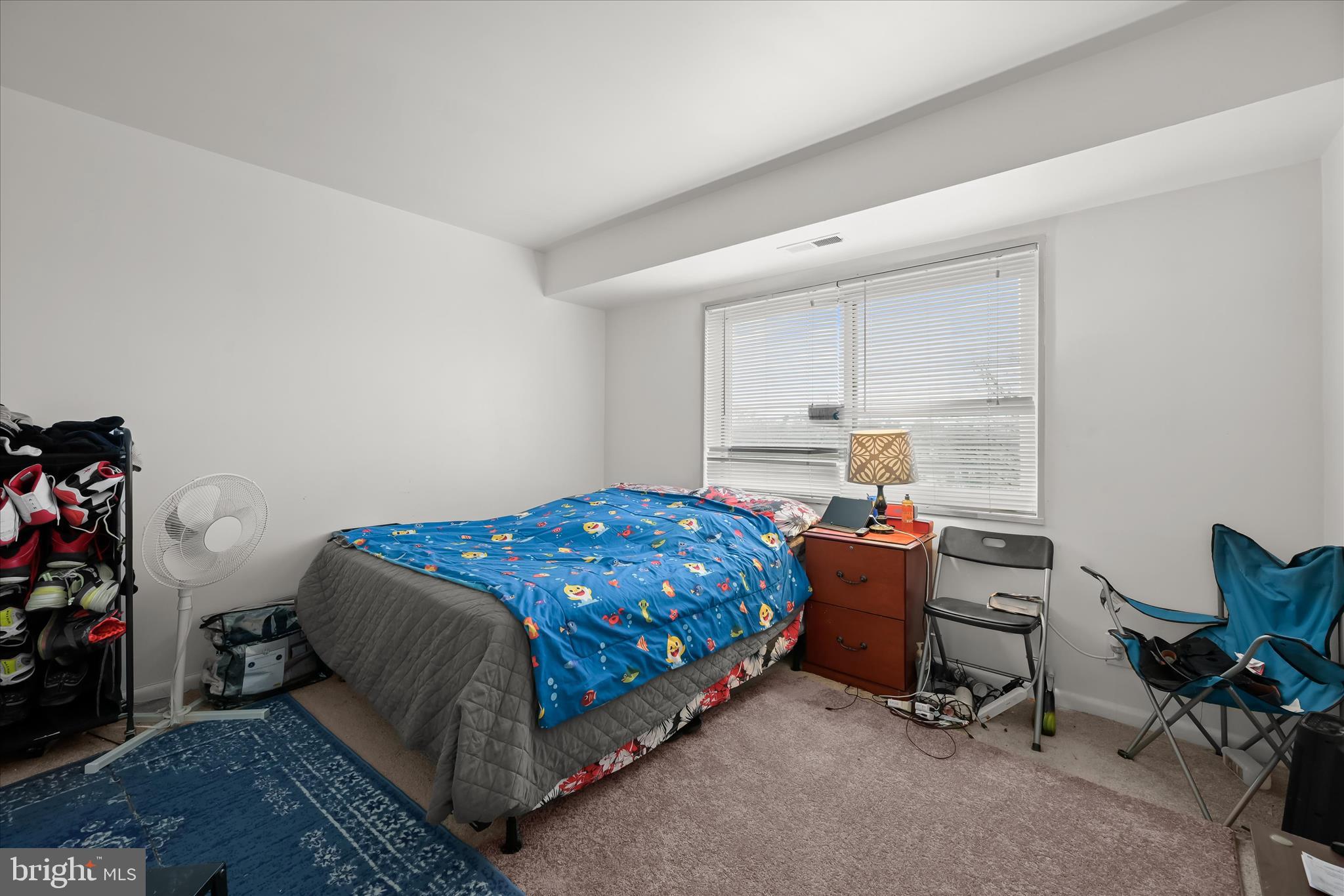 COLUMBIA TOWERS - Residential