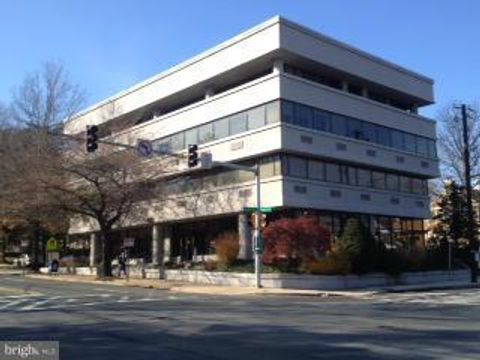 Photo of 801 Wayne Avenue #400, SILVER SPRING, MD 20910 (MLS # MDMC2236682)