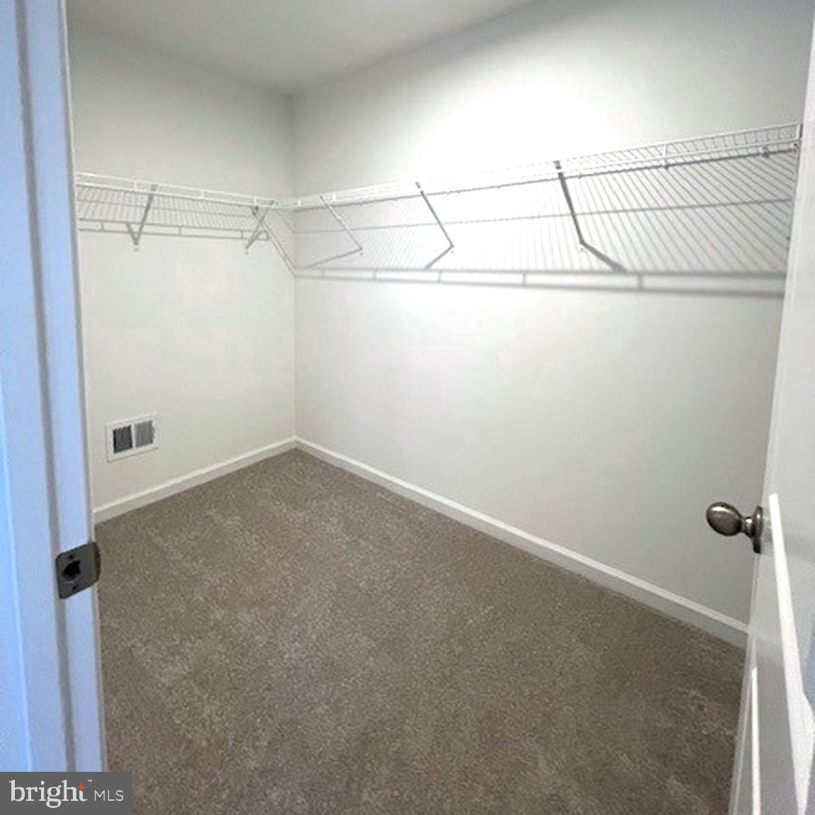 HUNTFIELD - Residential