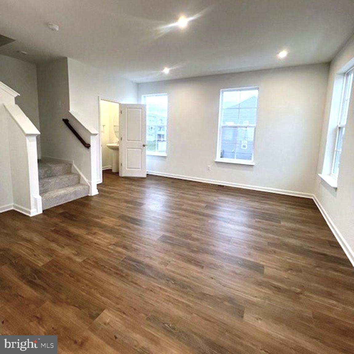 HUNTFIELD - Residential