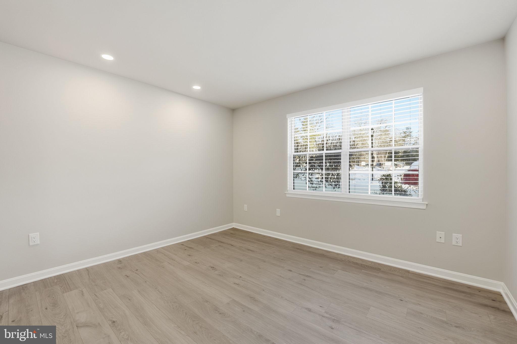 ANTIETAM SQUARE CONDO - Residential