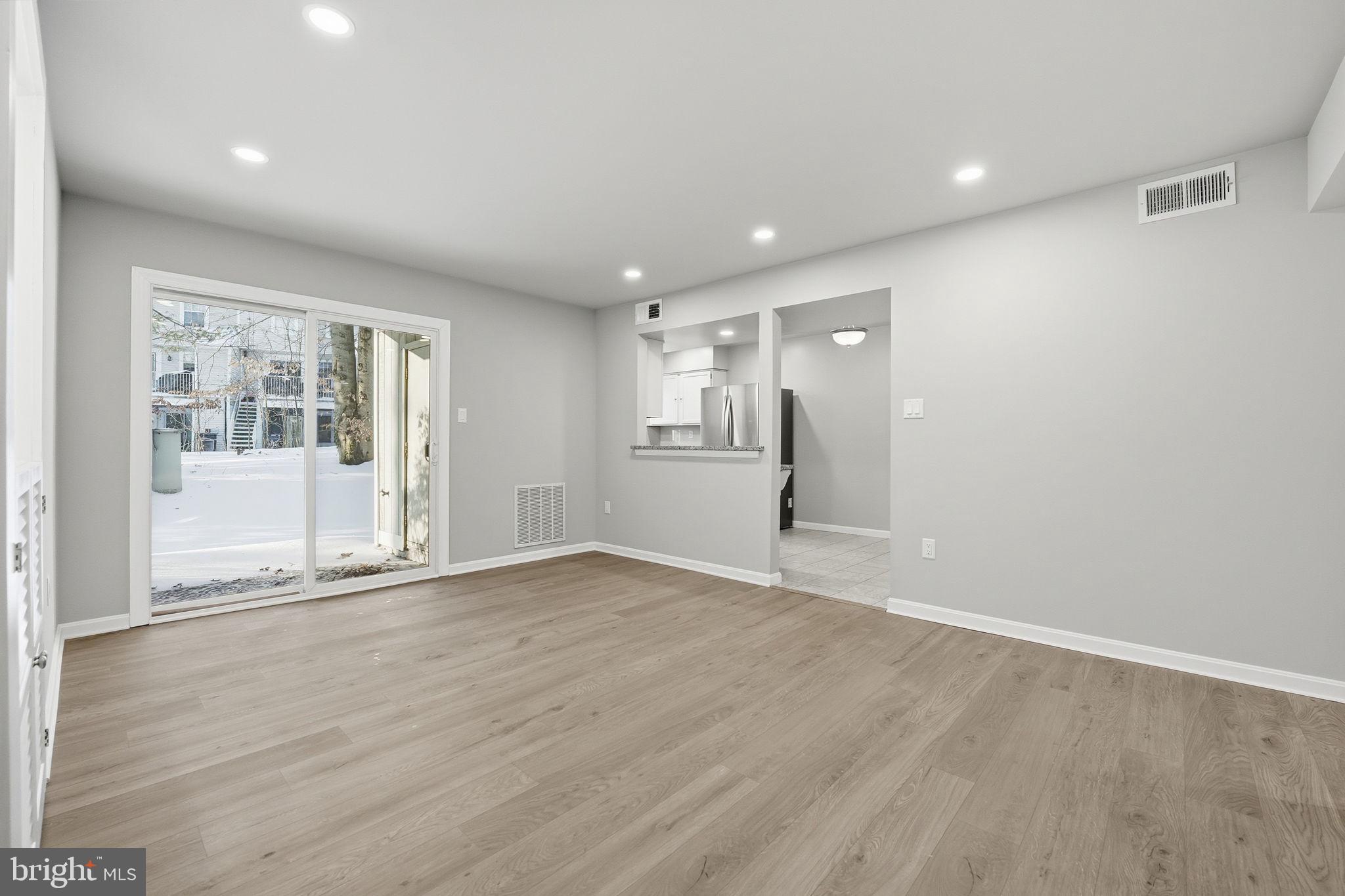 ANTIETAM SQUARE CONDO - Residential