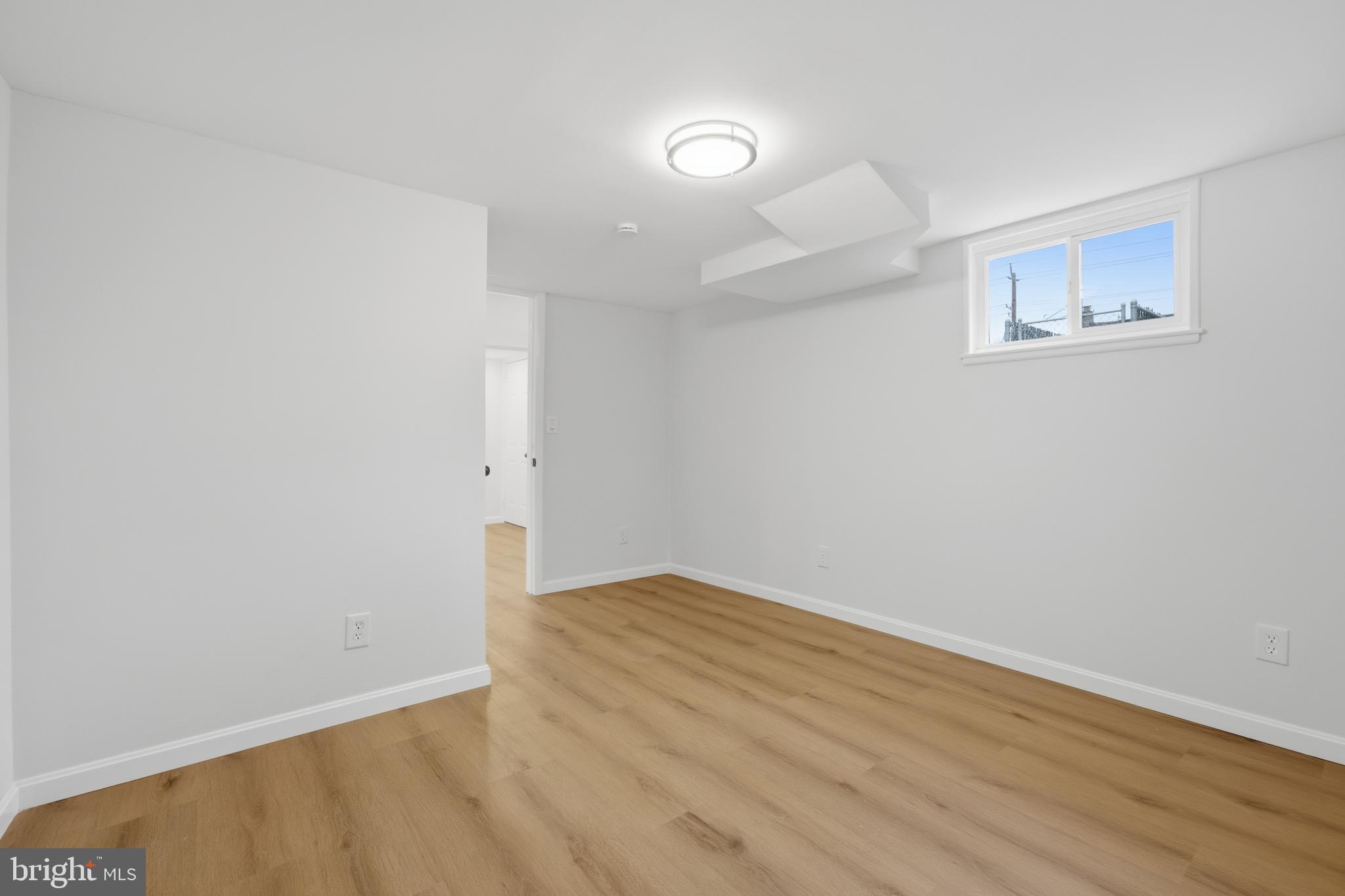 JANETA - Residential