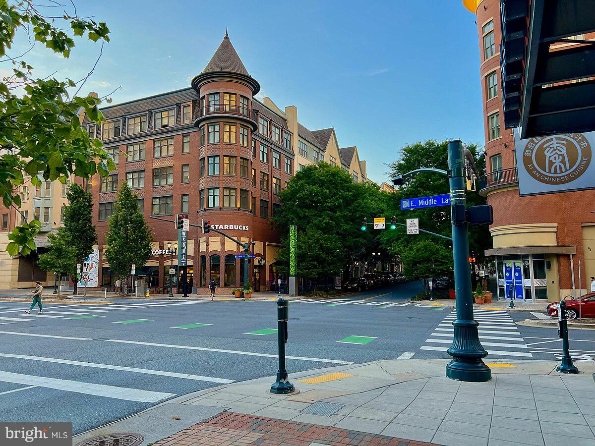 JANETA - Residential