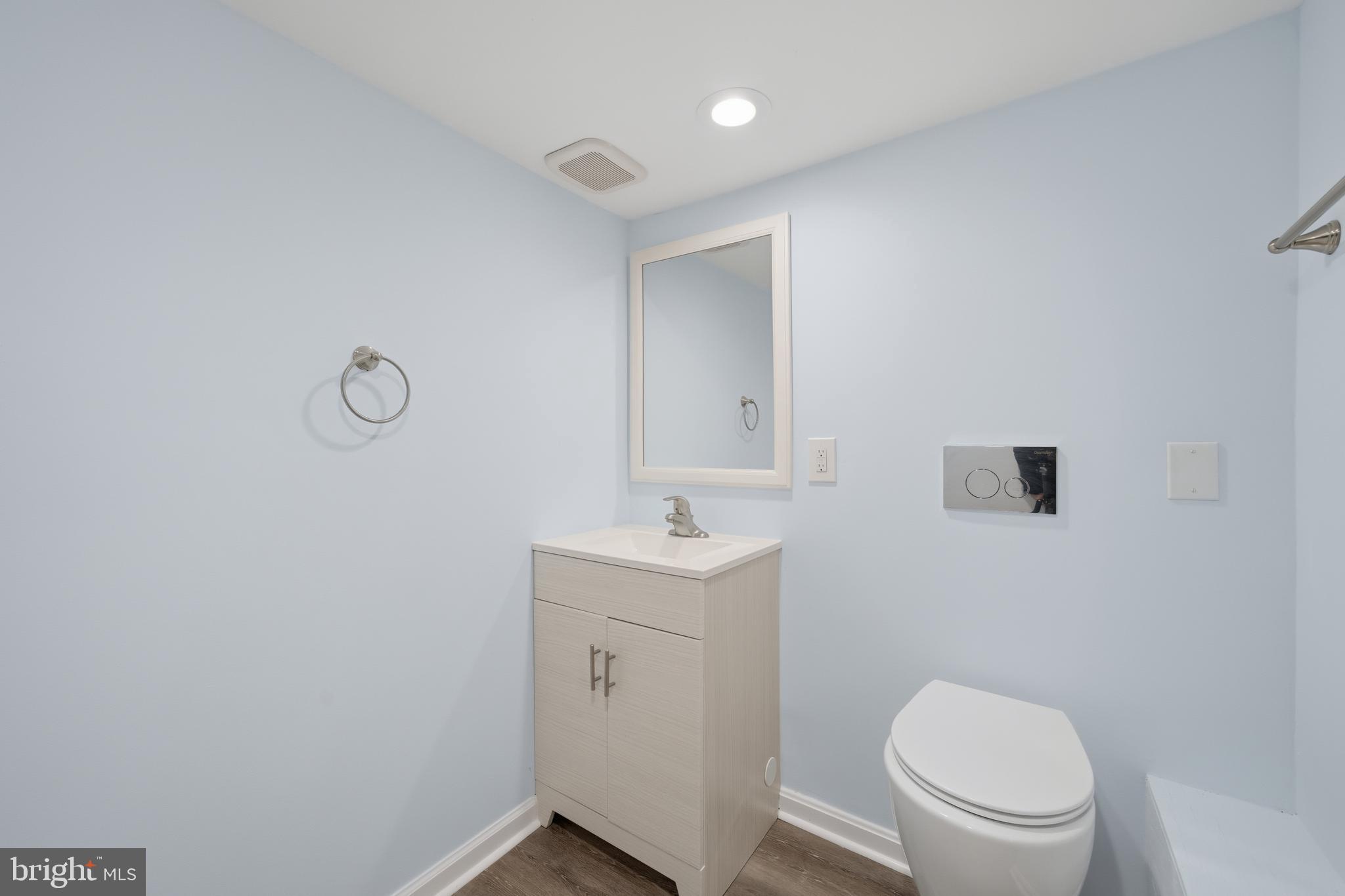 JANETA - Residential