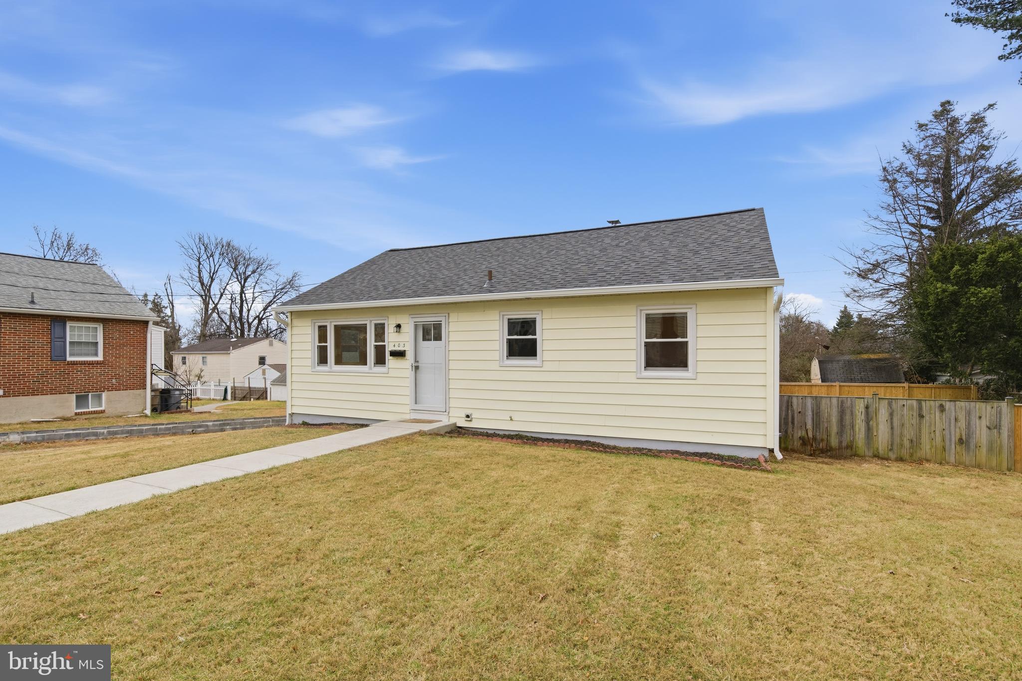 JANETA - Residential