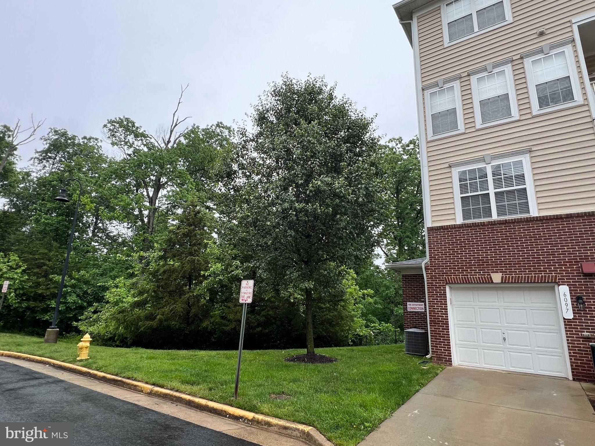 MARKET CENTER CONDOMINIUM - Residential Lease