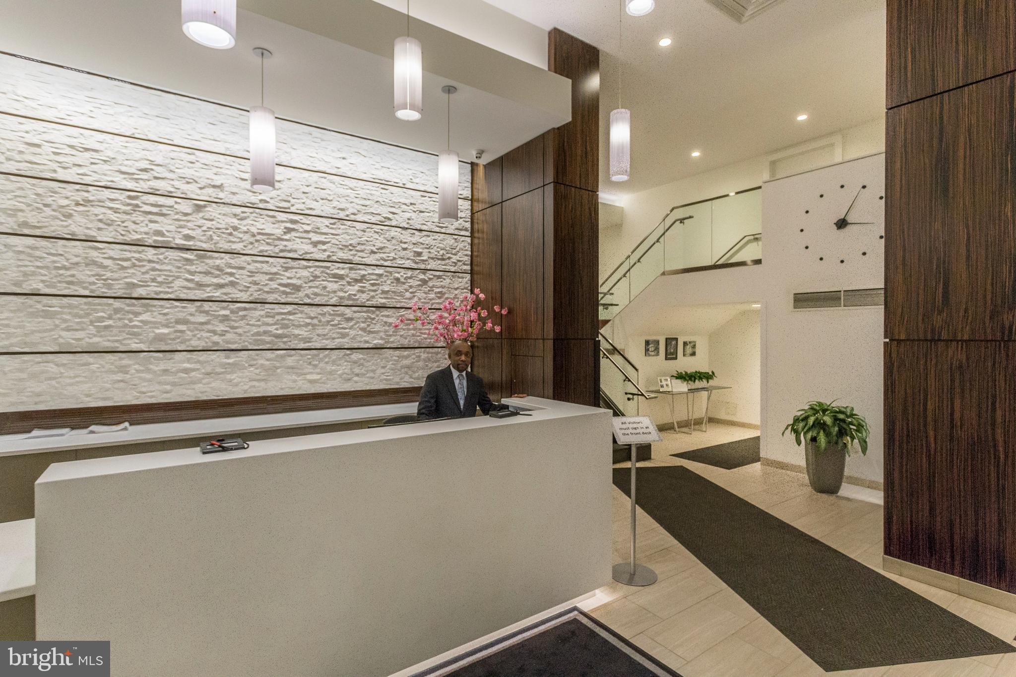 AVENUE OF THE ARTS - Residential