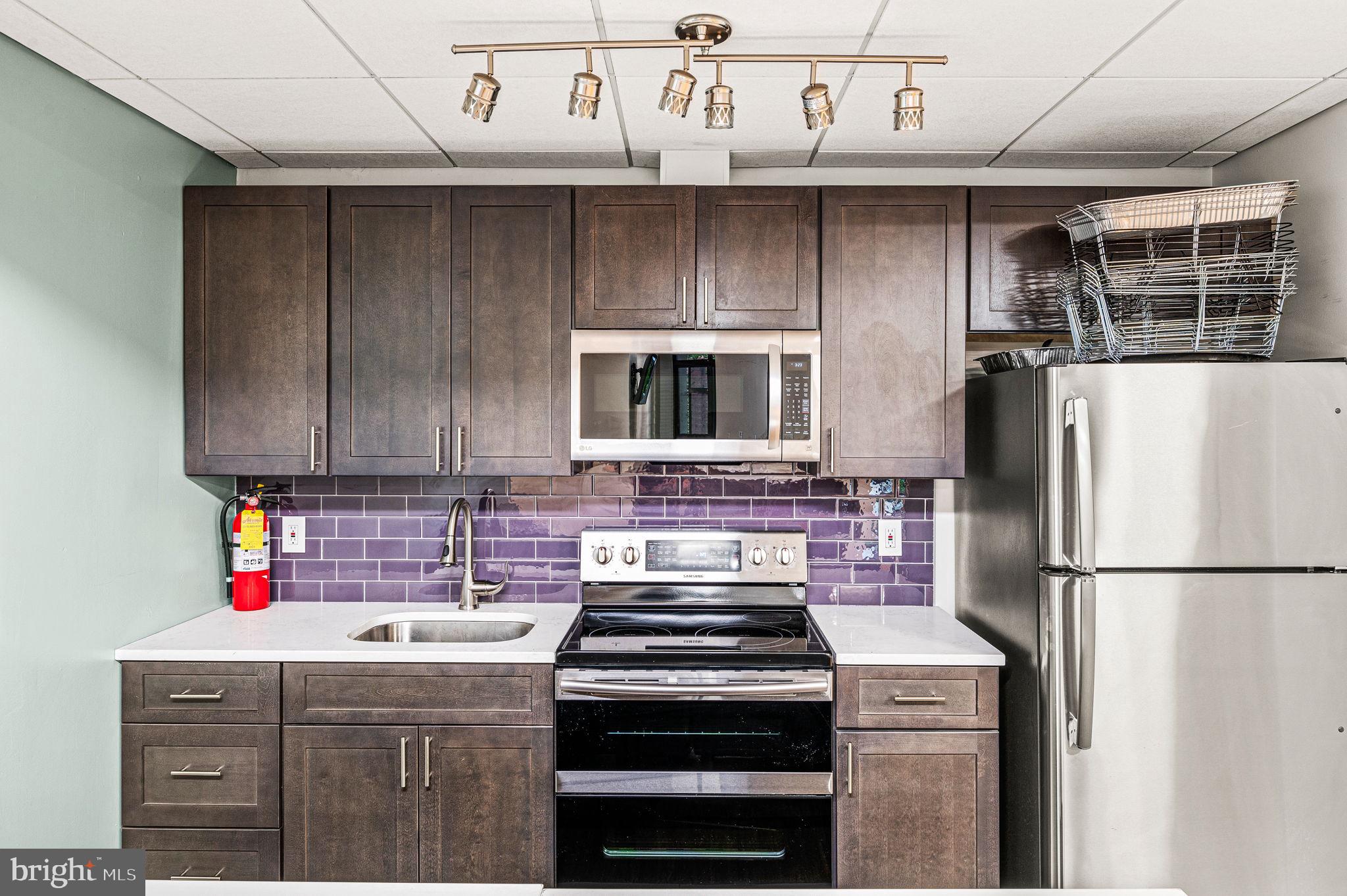 AVENUE OF THE ARTS - Residential