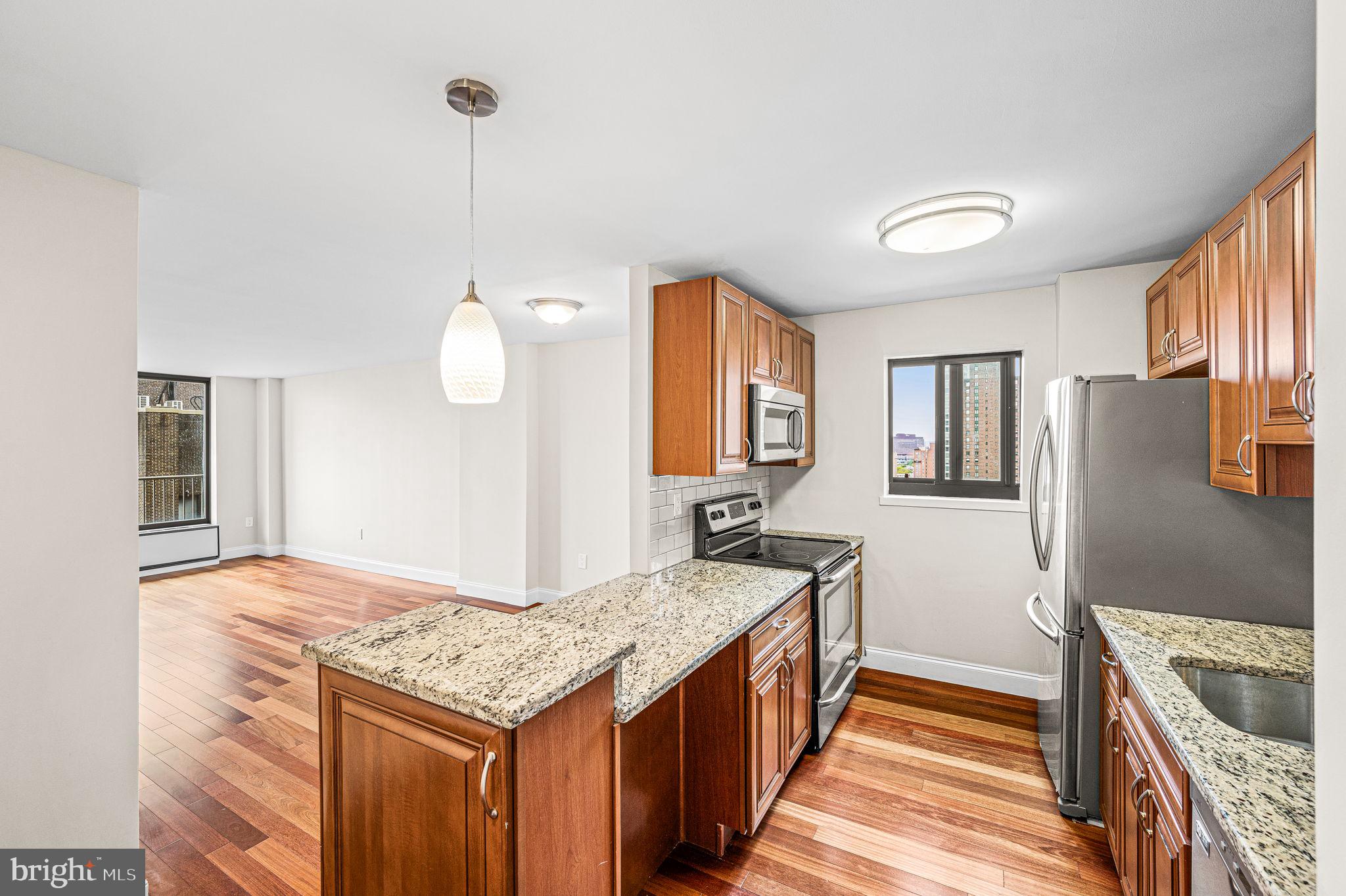 AVENUE OF THE ARTS - Residential