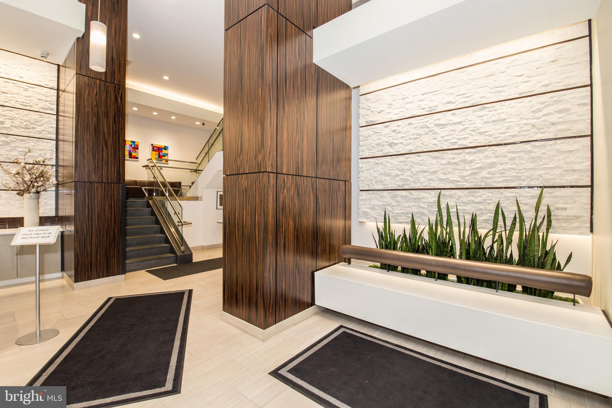 AVENUE OF THE ARTS - Residential