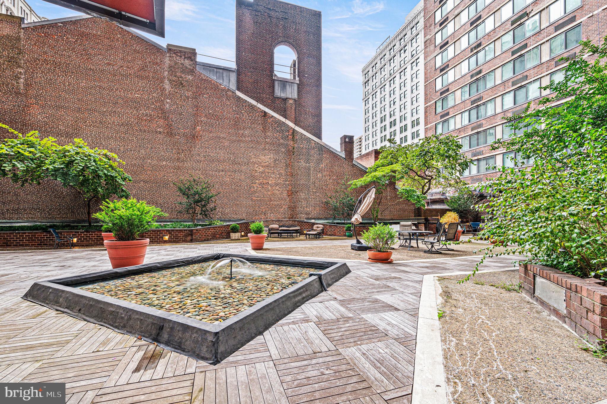 AVENUE OF THE ARTS - Residential