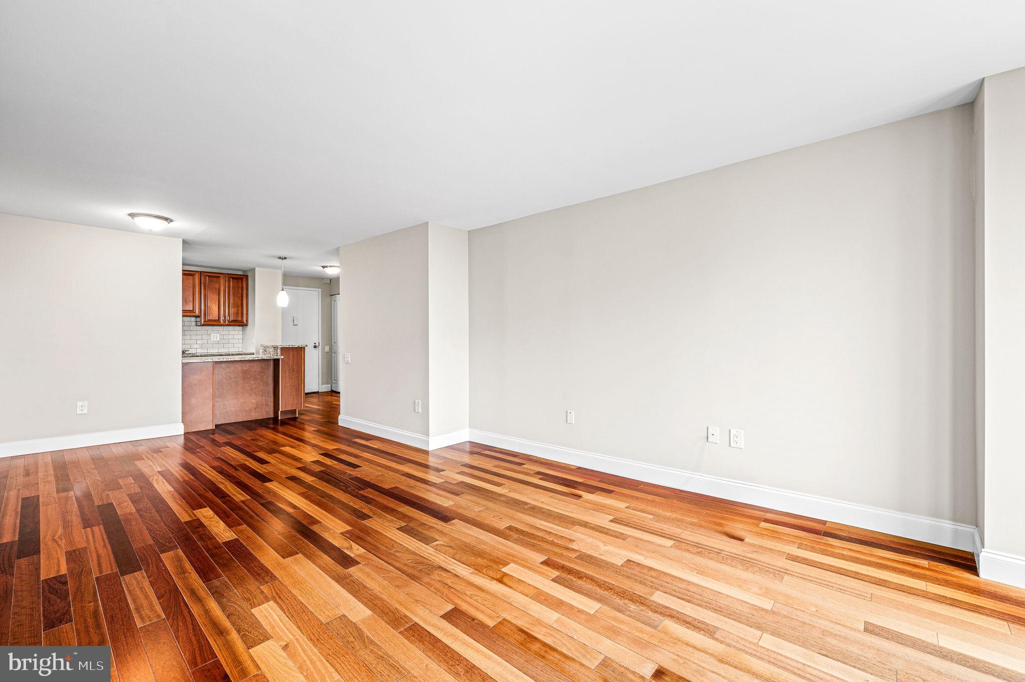 AVENUE OF THE ARTS - Residential