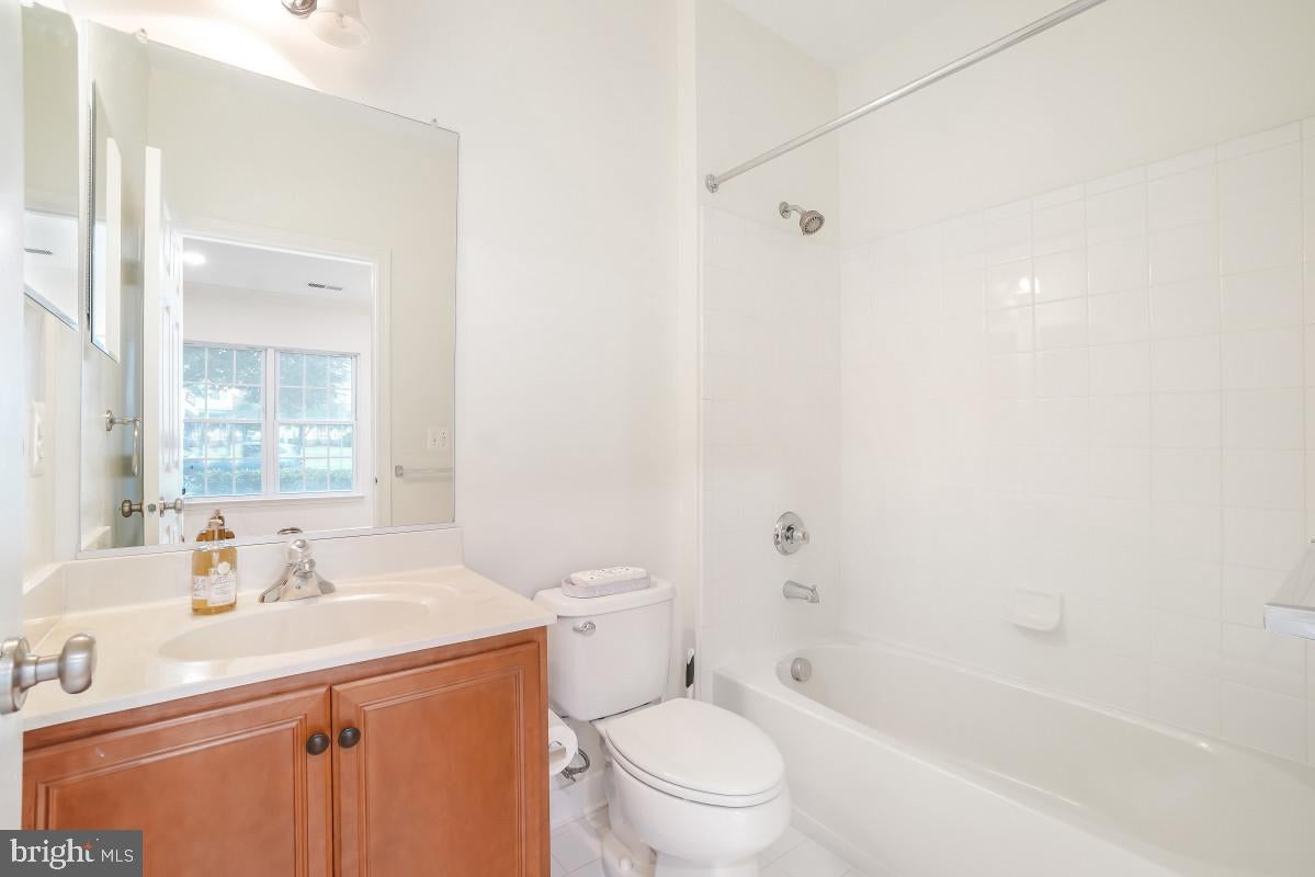43084 CENTER STREET 4C