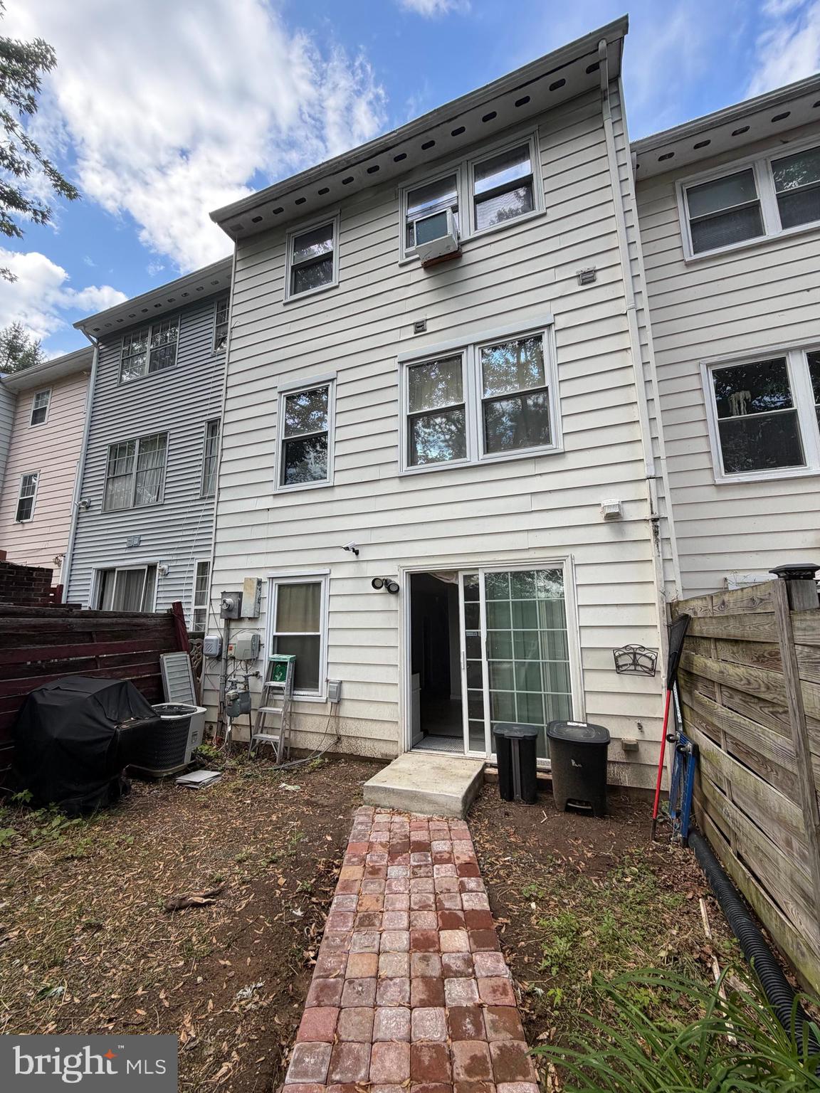 WILLOWBROOK - Residential