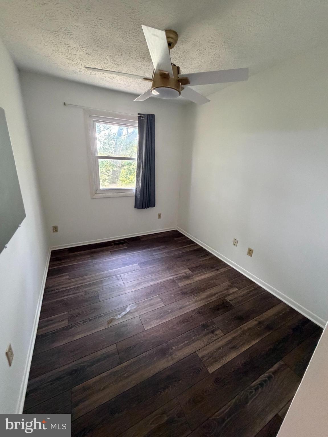 WILLOWBROOK - Residential