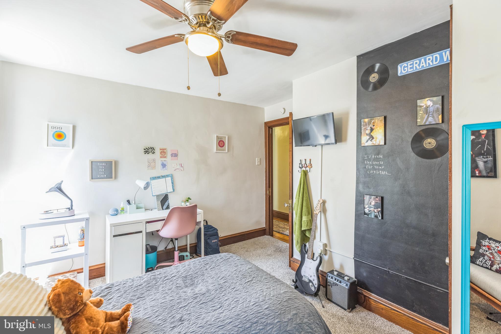 CHELTENHAM VIL - Residential