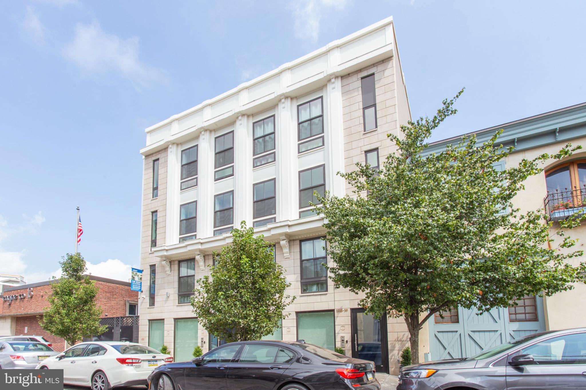 1533 PARRISH STREET 39