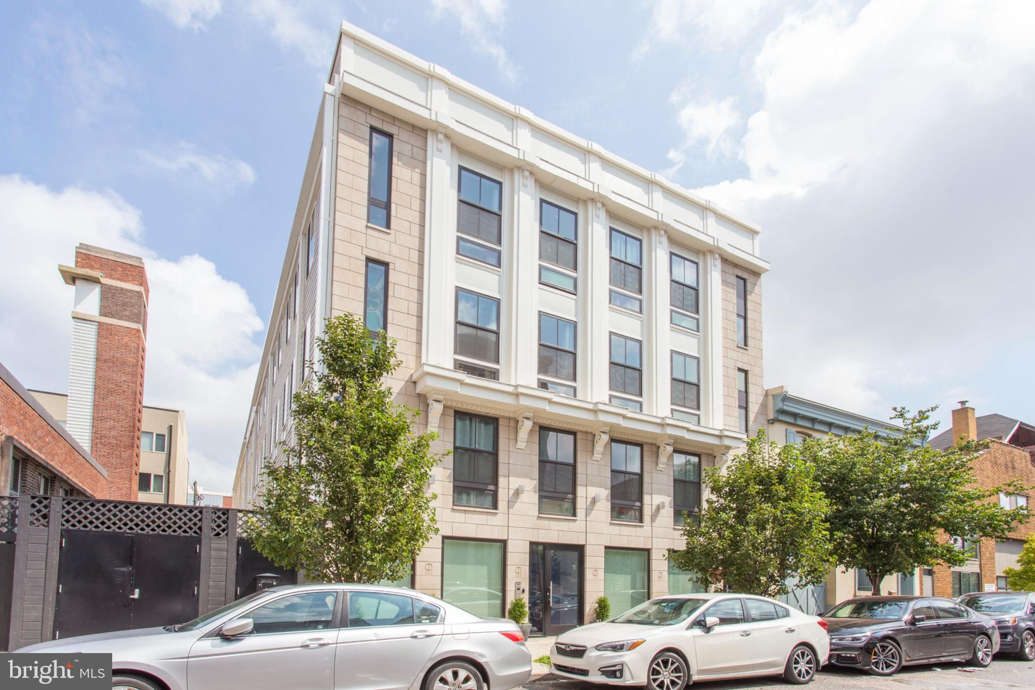 1533 PARRISH STREET 39