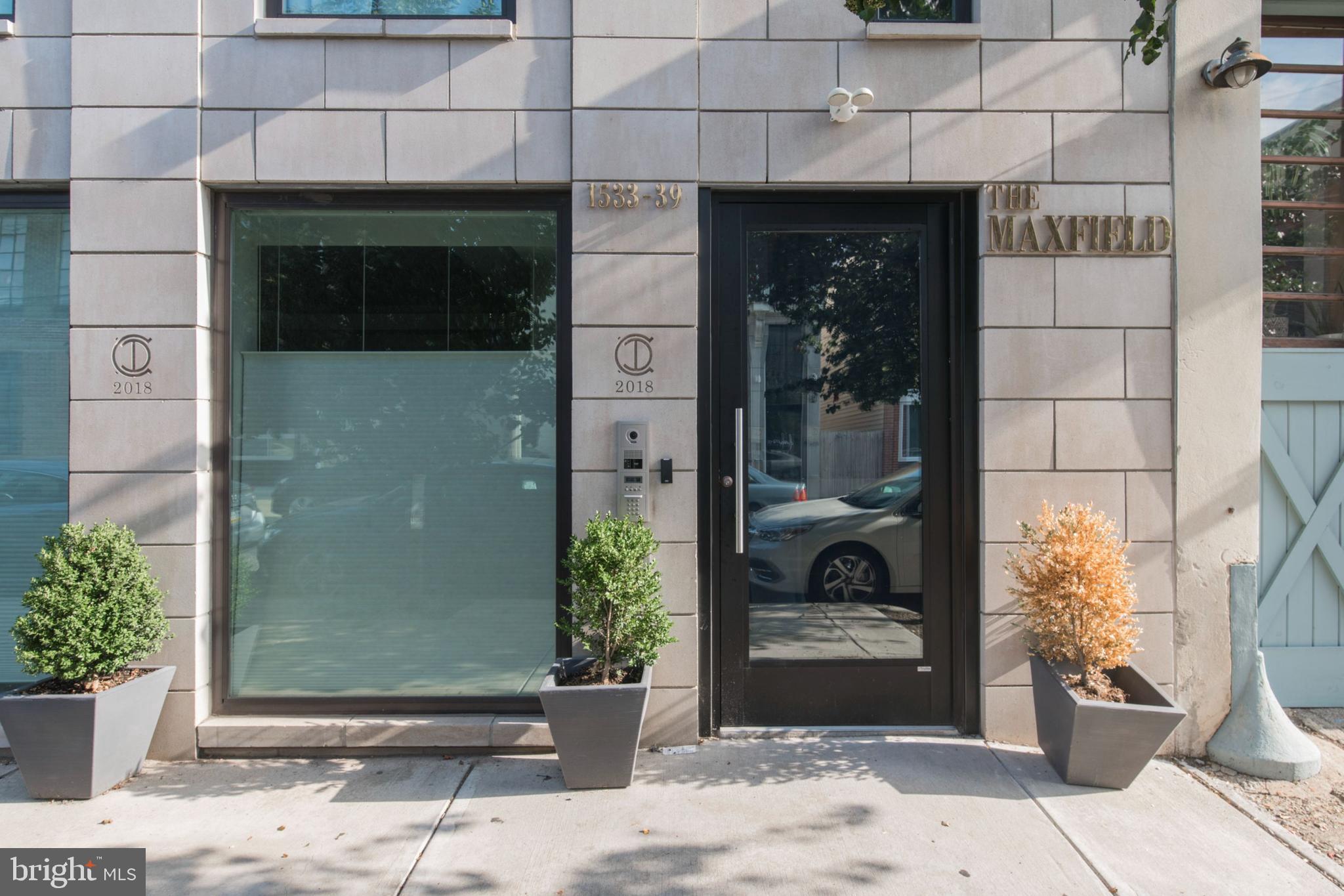 1533 PARRISH STREET 39