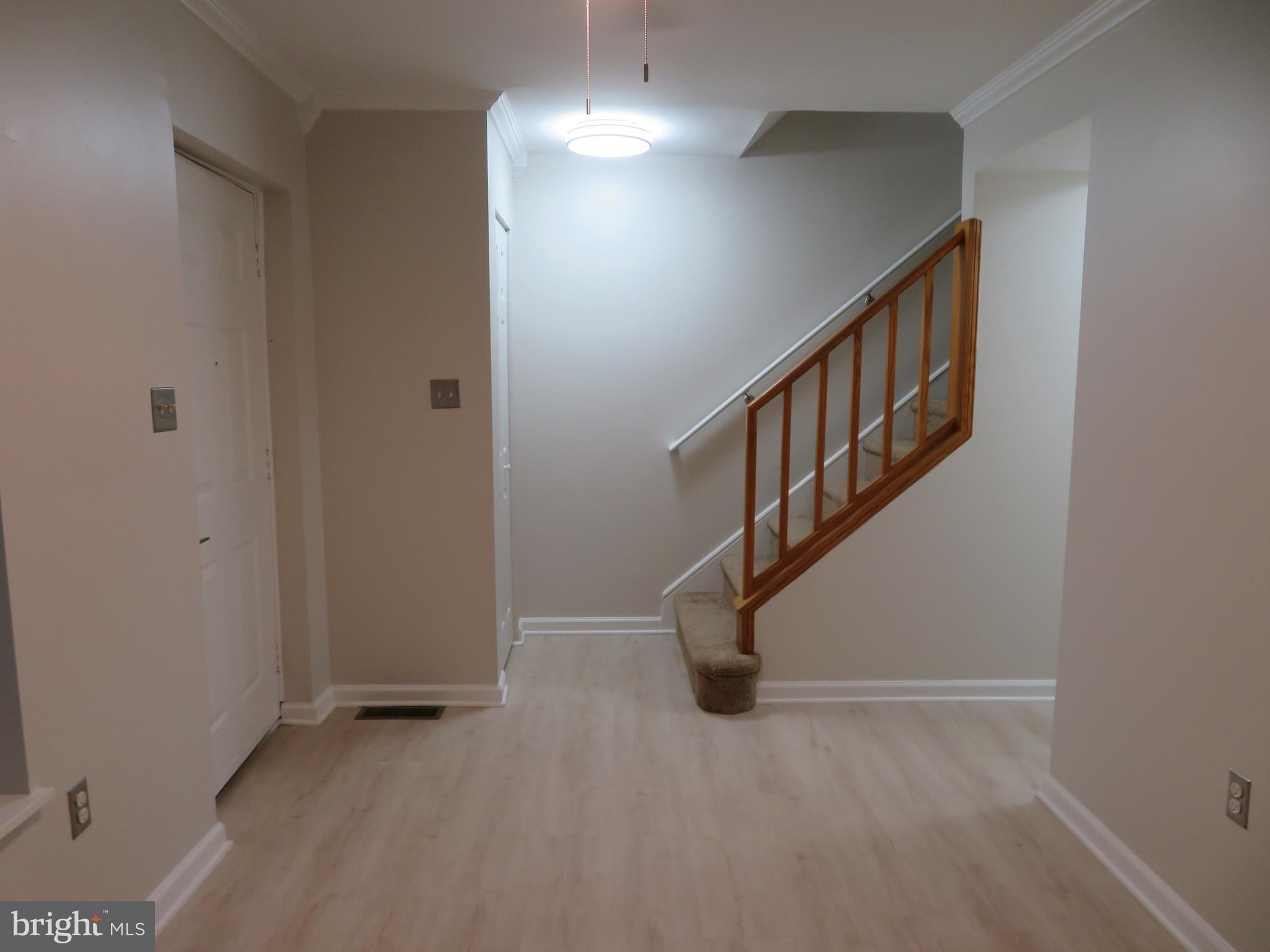 9150 LAMBSKIN LANE