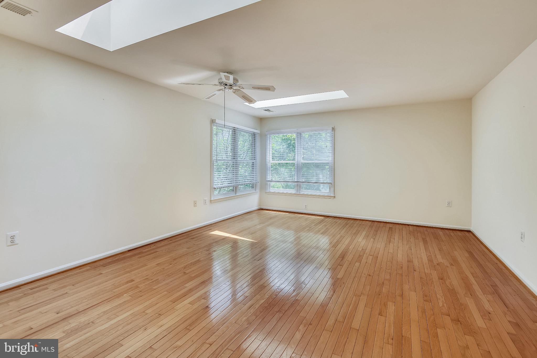 SYCAMORE LAKES - Residential Lease