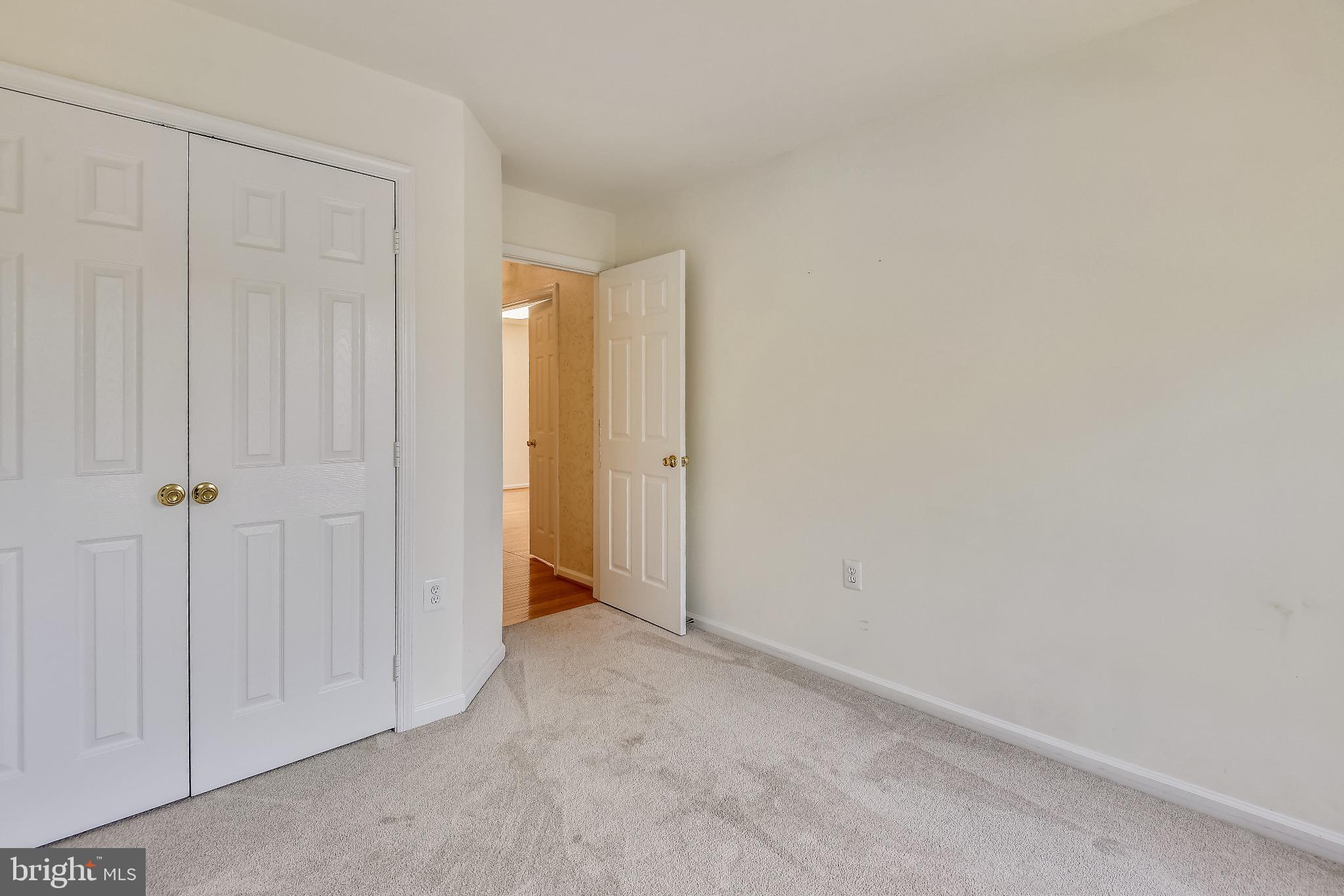 SYCAMORE LAKES - Residential Lease