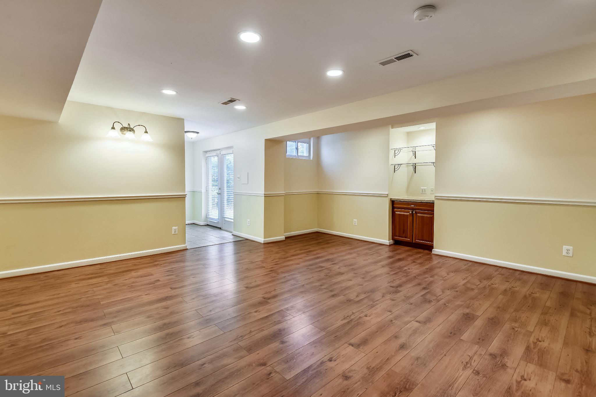 SYCAMORE LAKES - Residential Lease