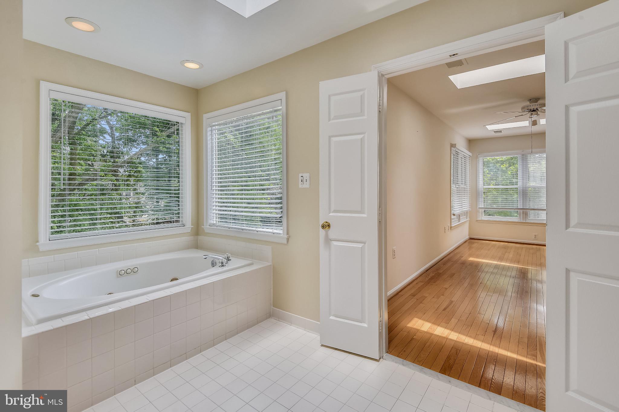 SYCAMORE LAKES - Residential Lease