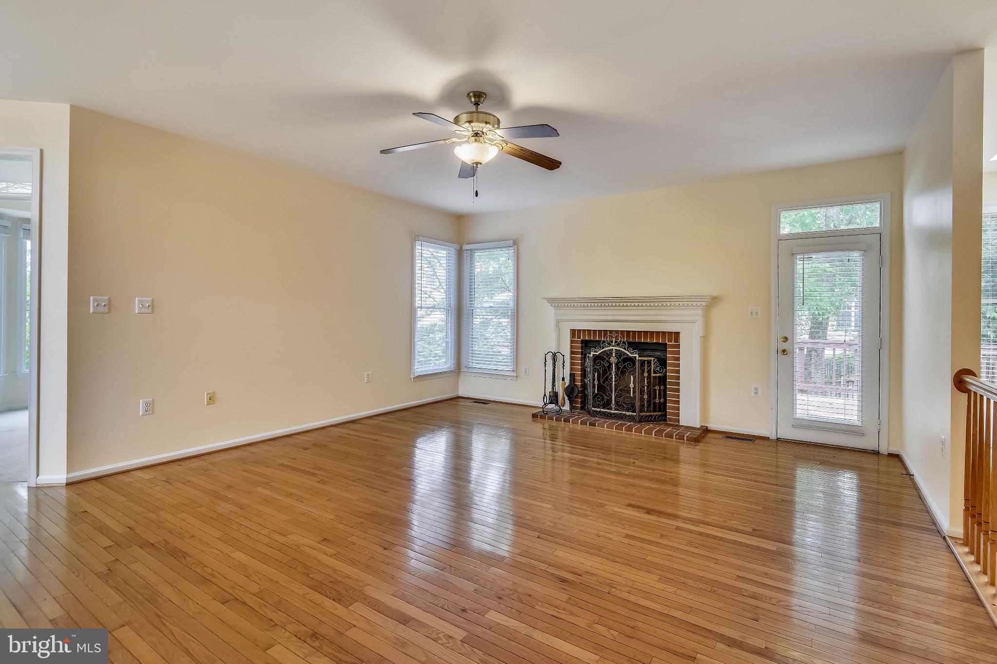 SYCAMORE LAKES - Residential Lease