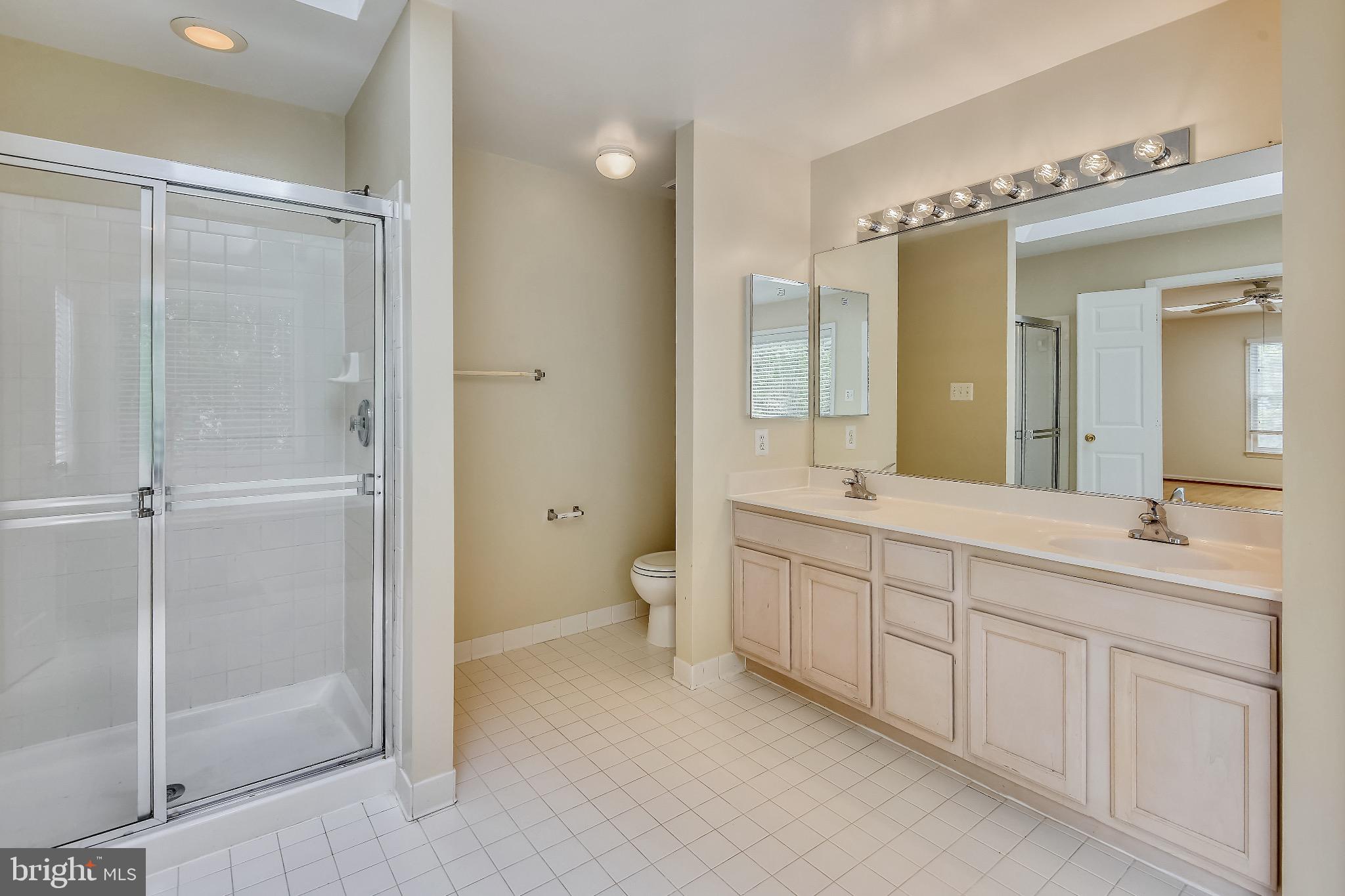 SYCAMORE LAKES - Residential Lease