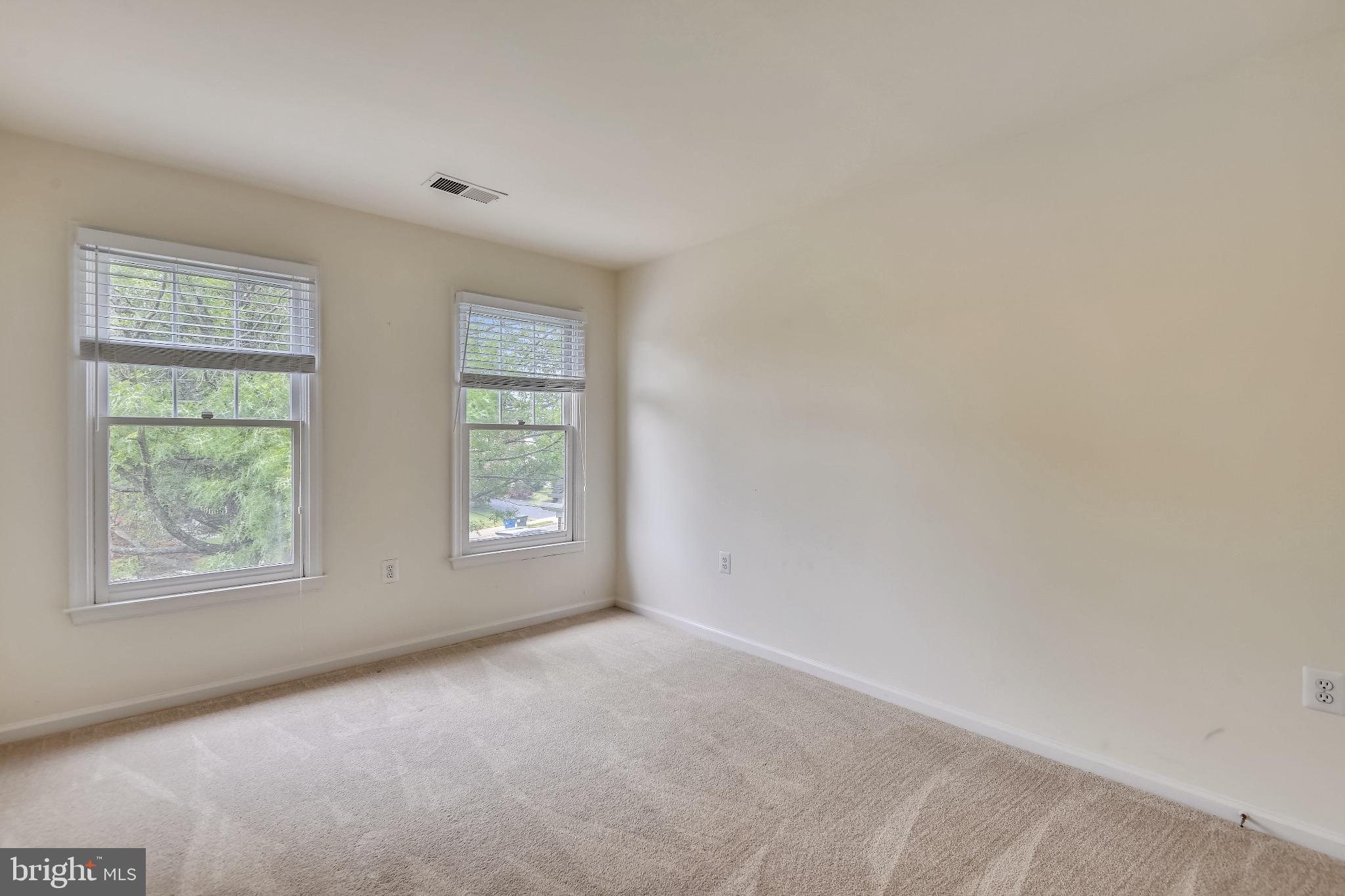 SYCAMORE LAKES - Residential Lease