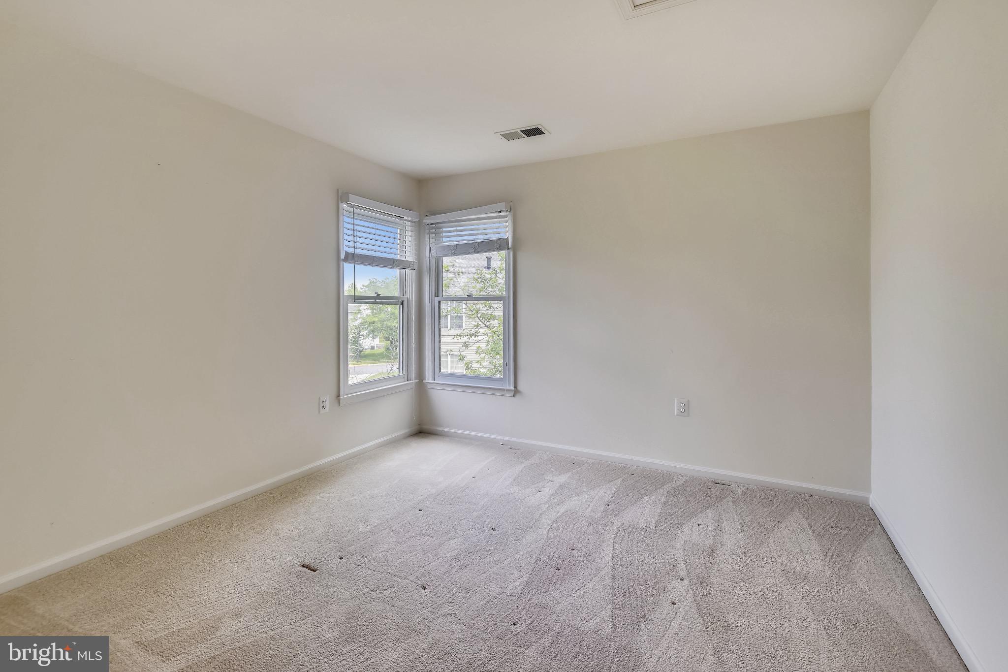 SYCAMORE LAKES - Residential Lease