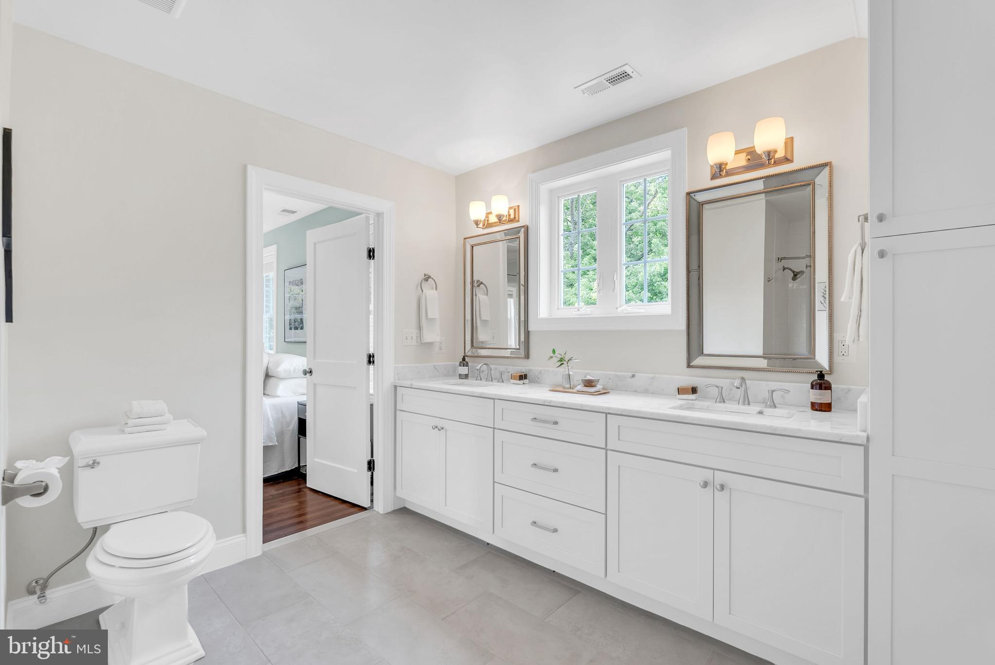 CHEVY CHASE - Residential