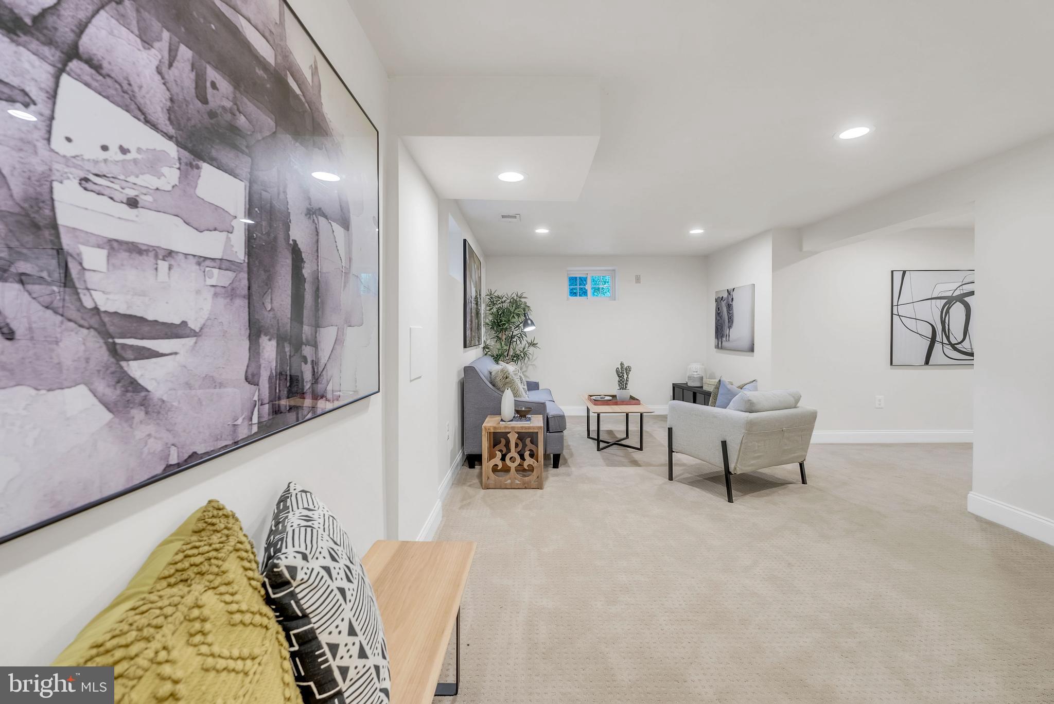 CHEVY CHASE - Residential