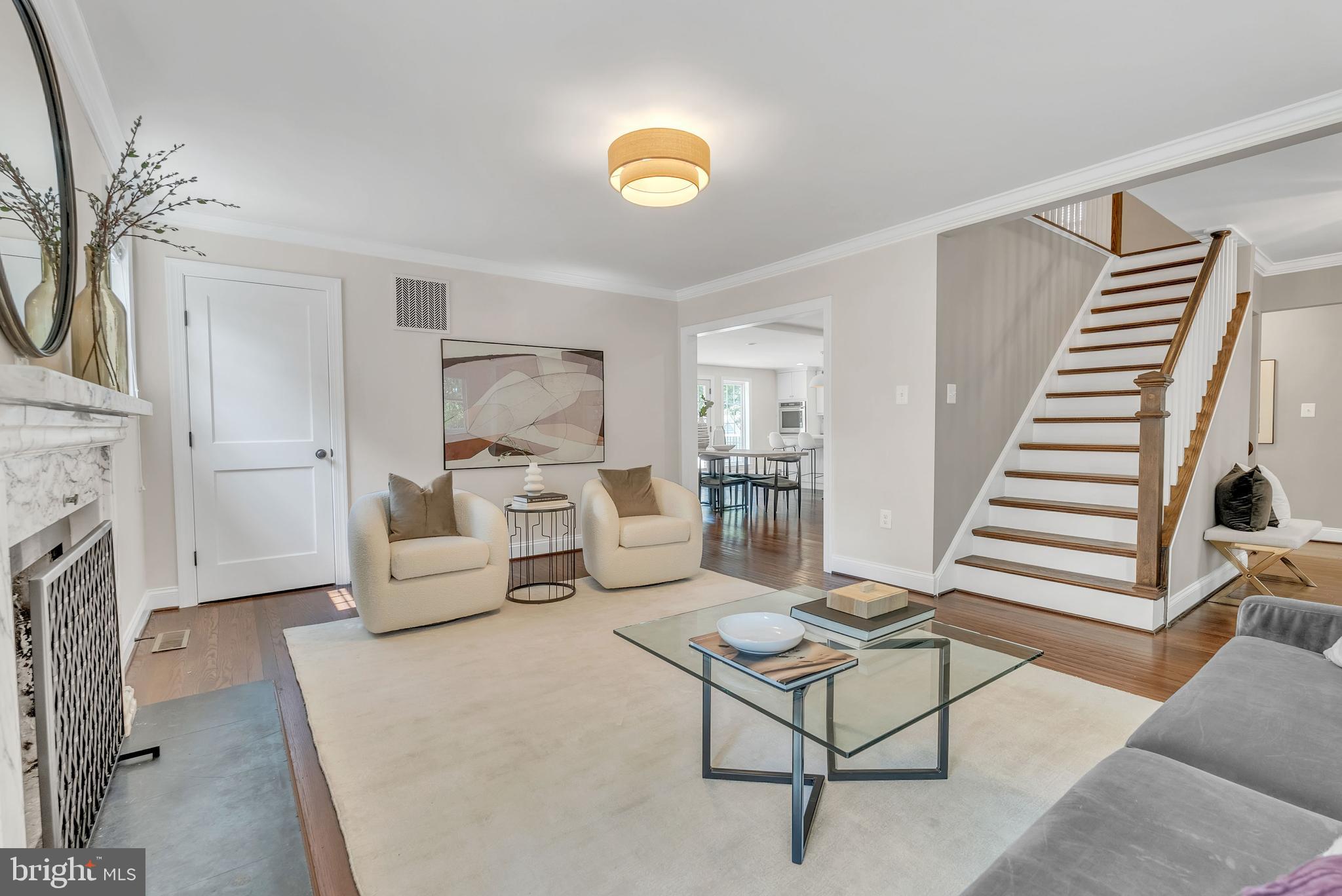 CHEVY CHASE - Residential