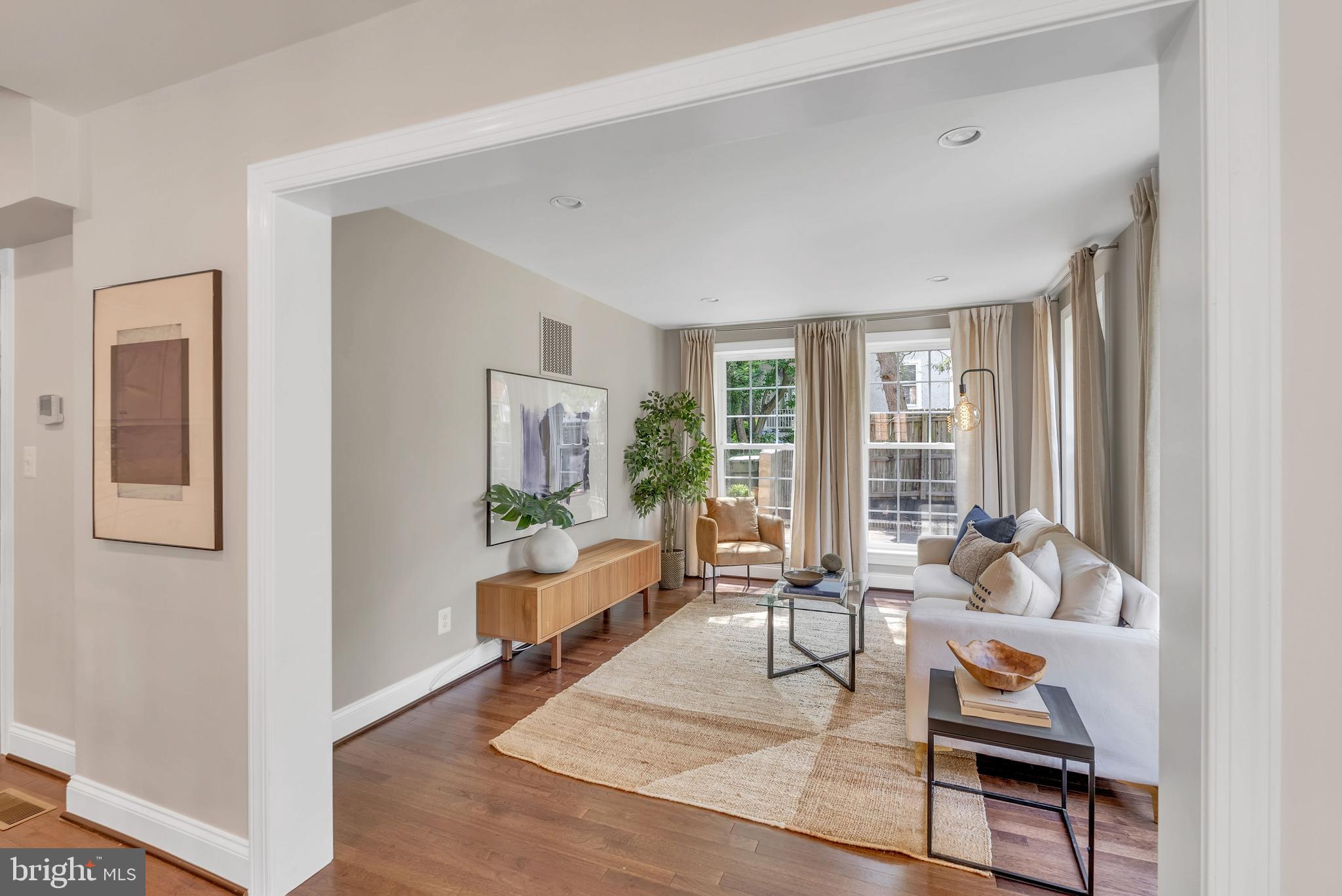 CHEVY CHASE - Residential