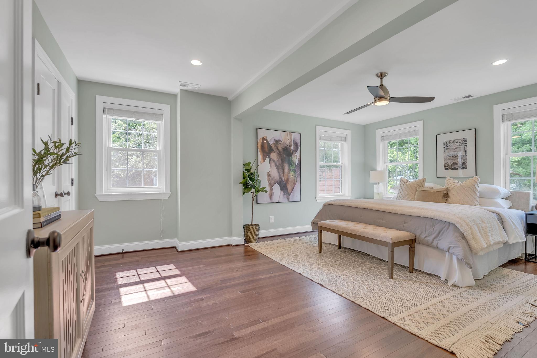 CHEVY CHASE - Residential