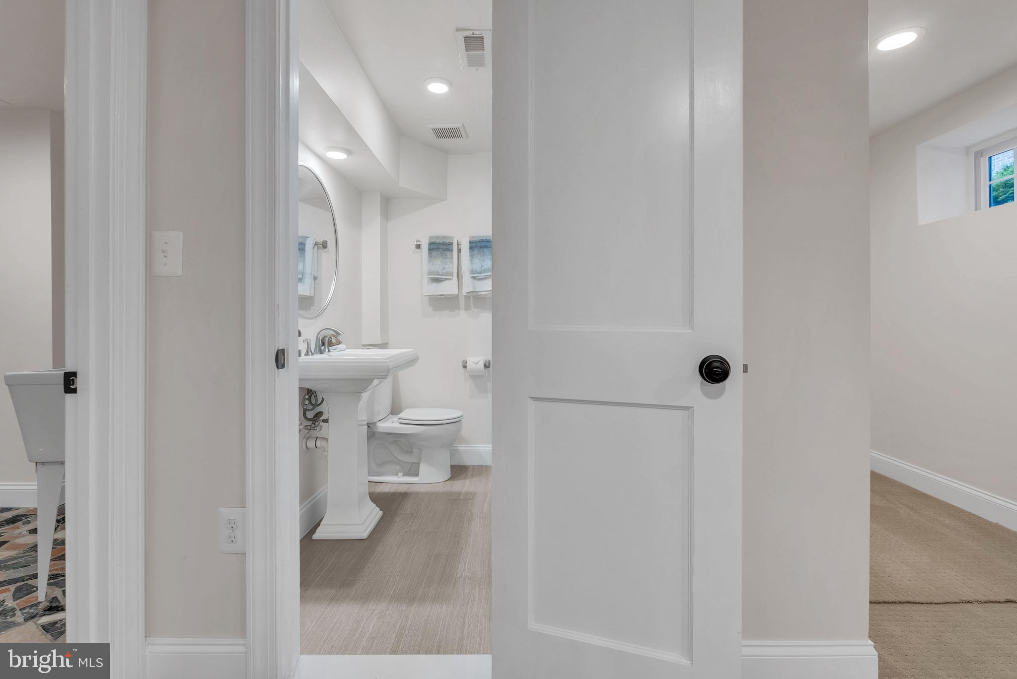 CHEVY CHASE - Residential