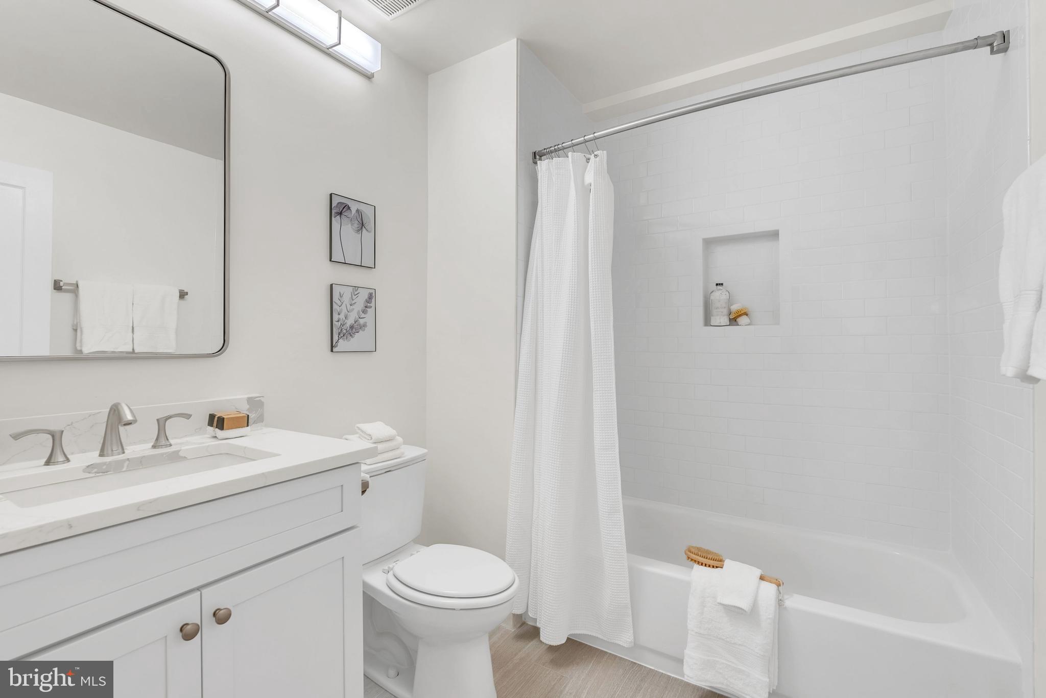 CHEVY CHASE - Residential