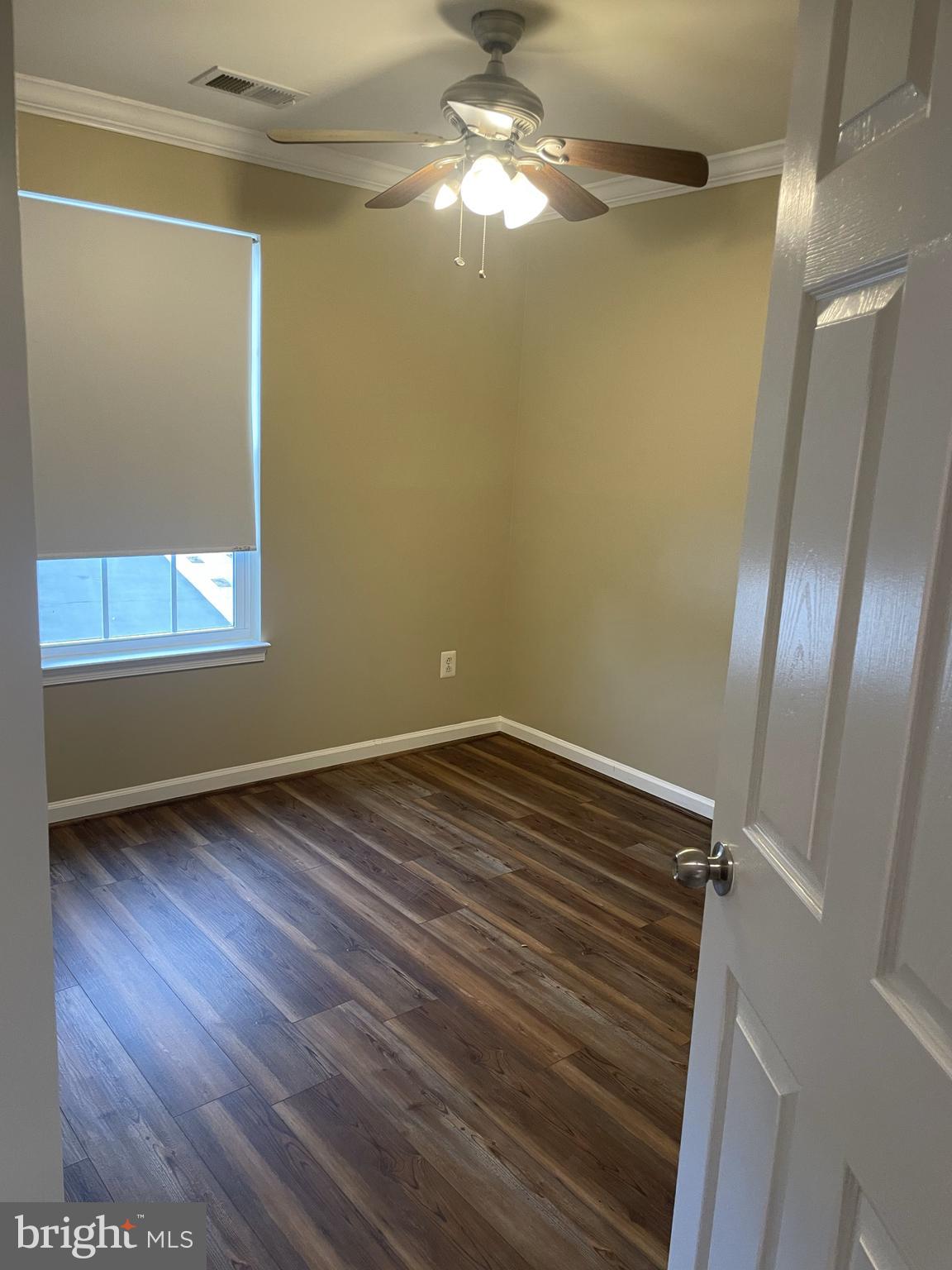 FRONTIER SPRING - Residential Lease