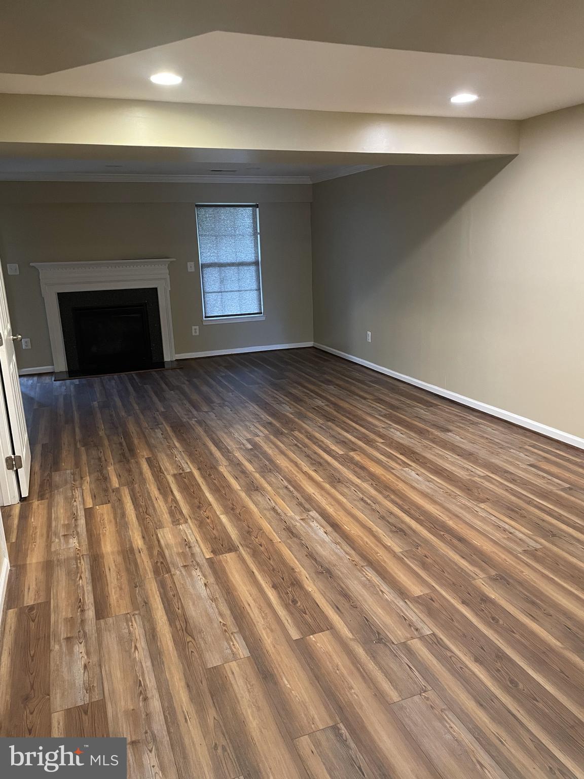 FRONTIER SPRING - Residential Lease