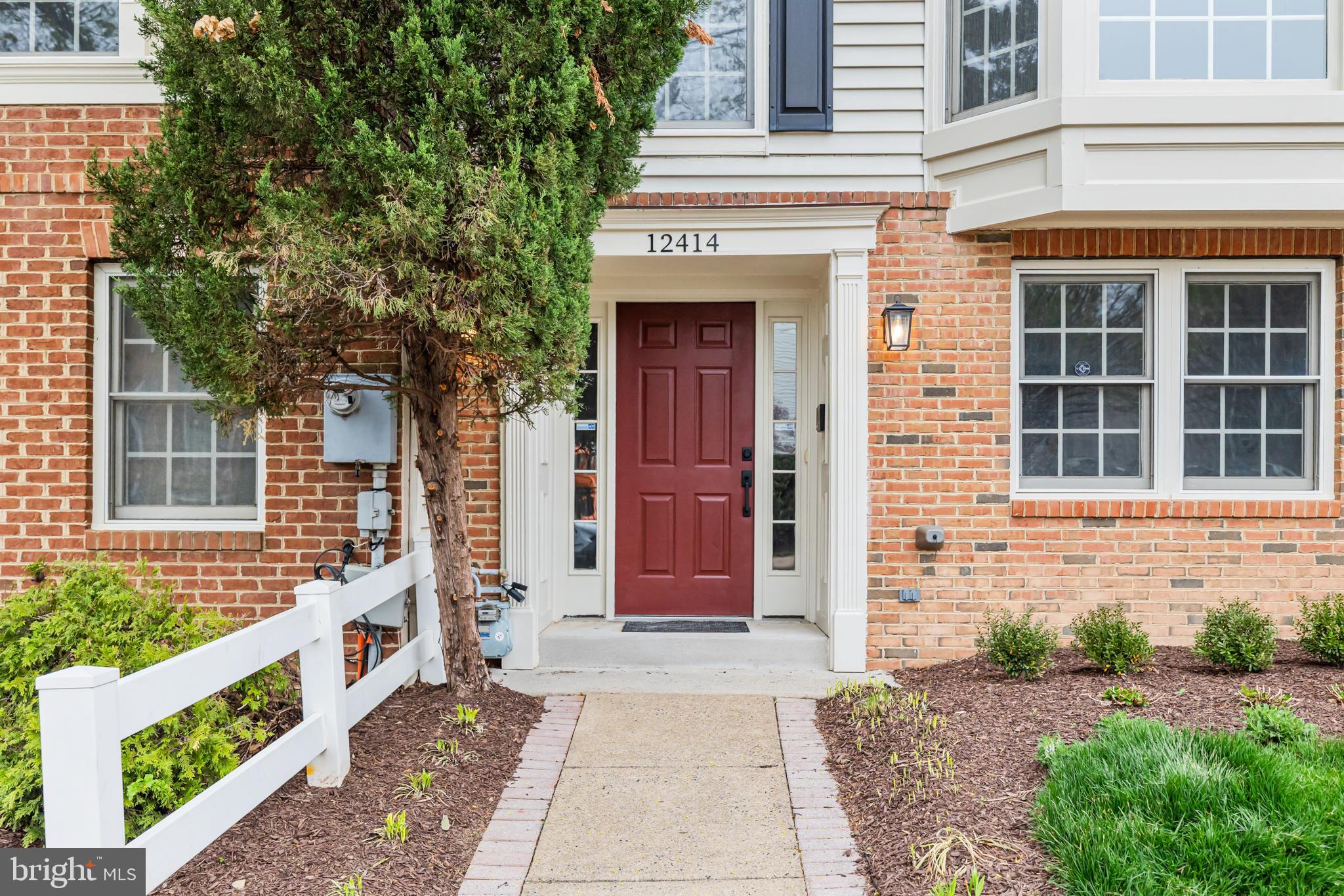 12414 CEDAR LAKES DRIVE