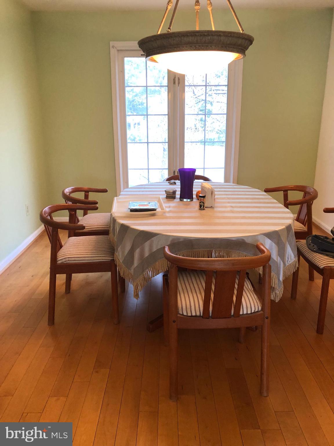 IVY SQUARE - Residential