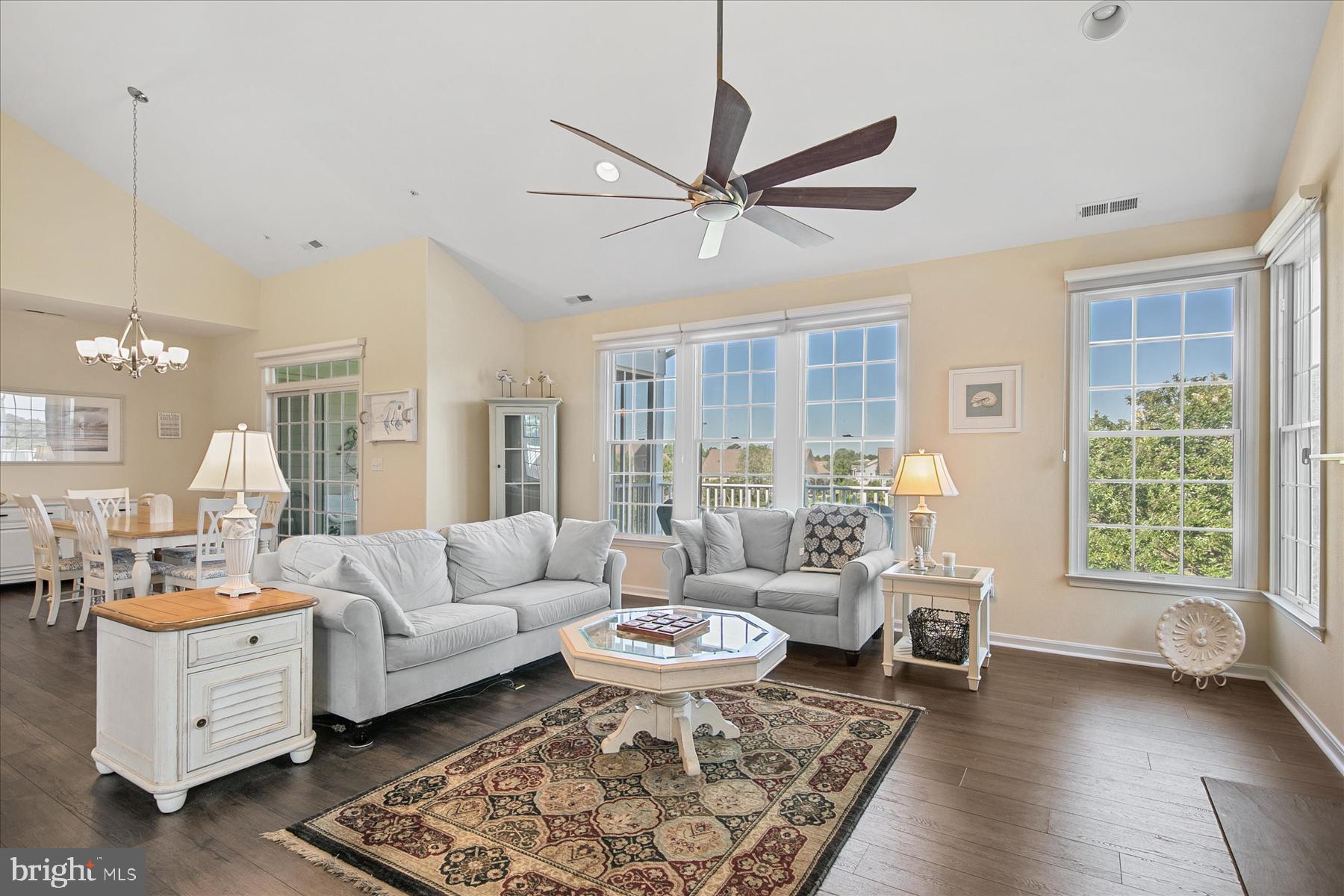 128D OCTOBER GLORY AVENUE D