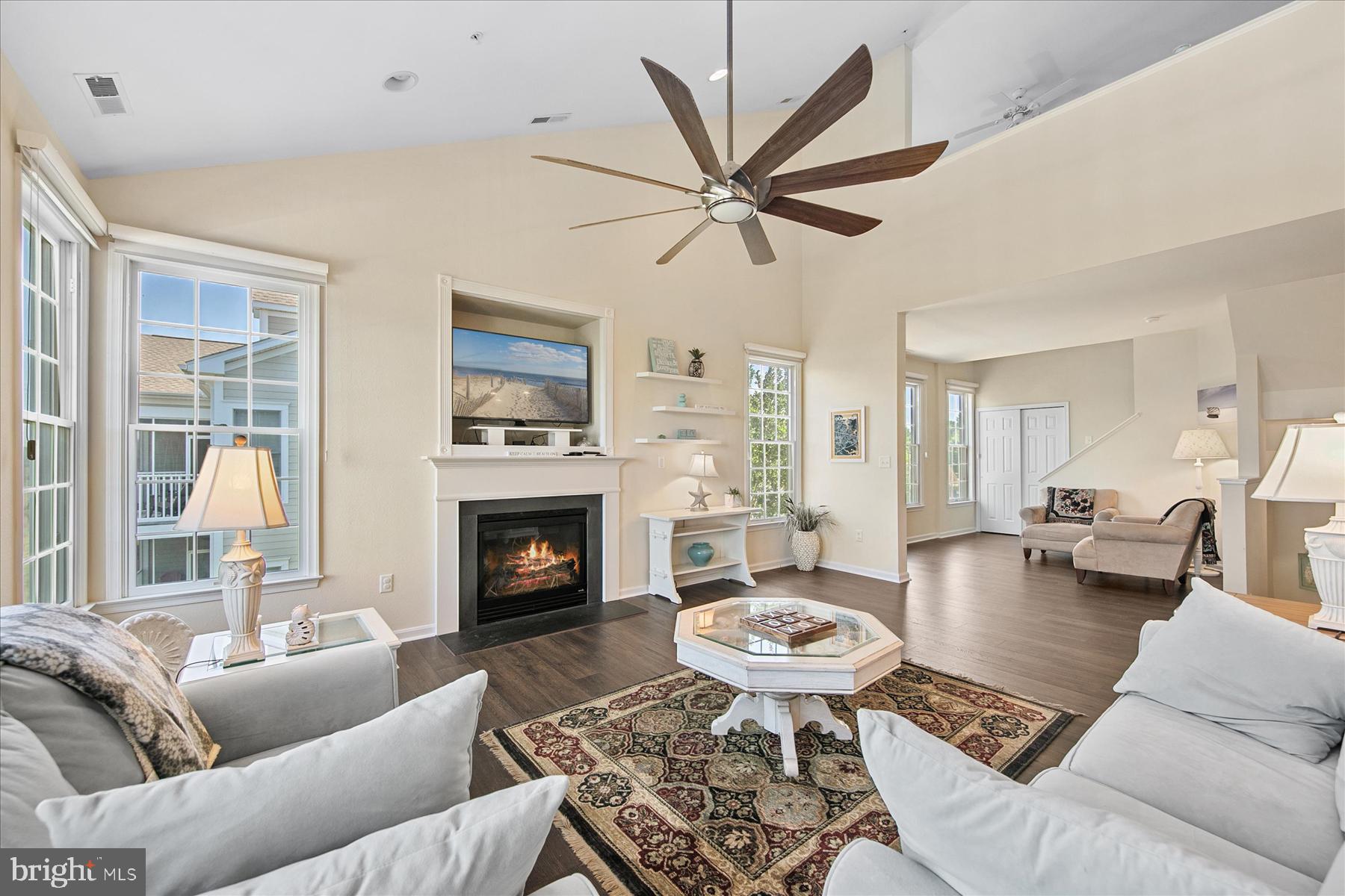 128D OCTOBER GLORY AVENUE D