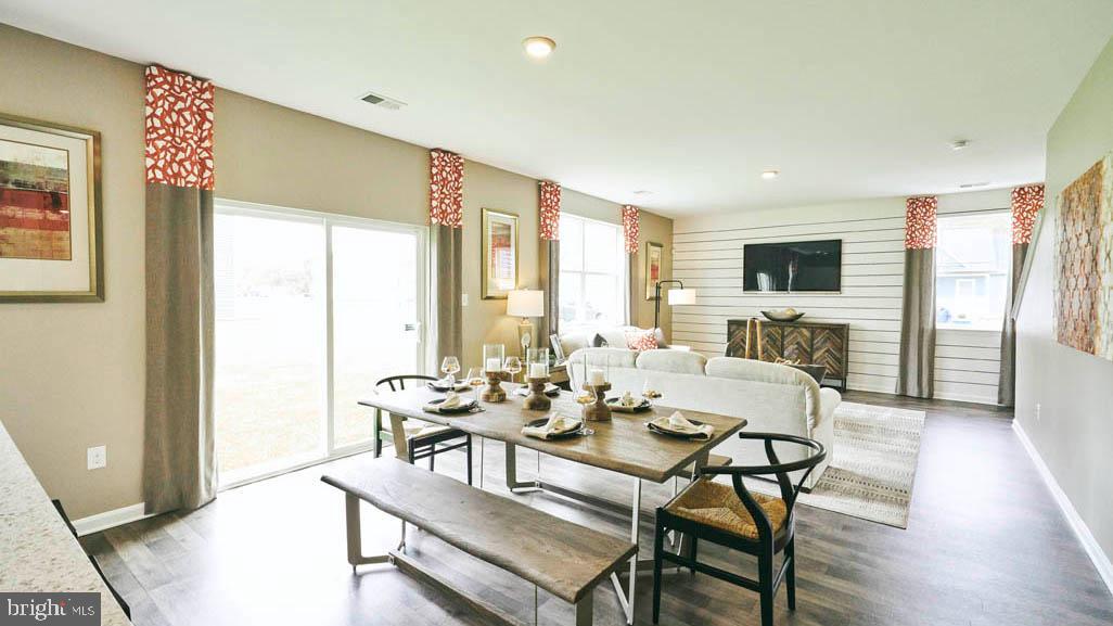 BARKSDALE CROSSING - Residential