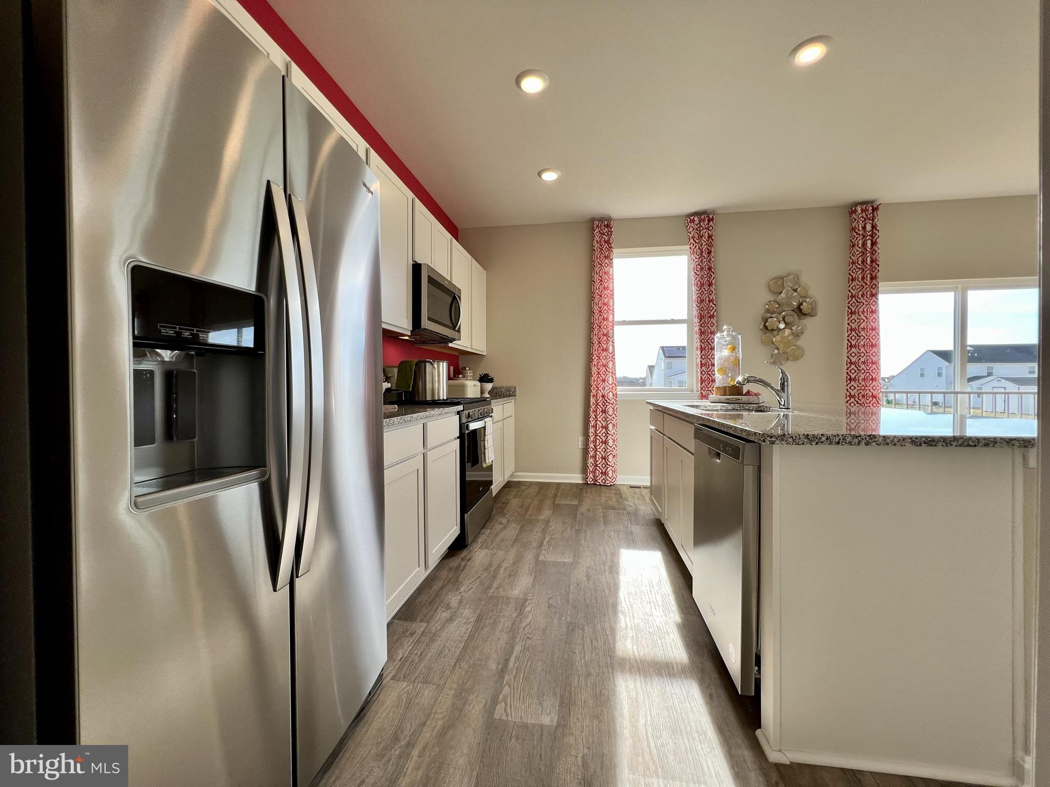 BARKSDALE CROSSING - Residential